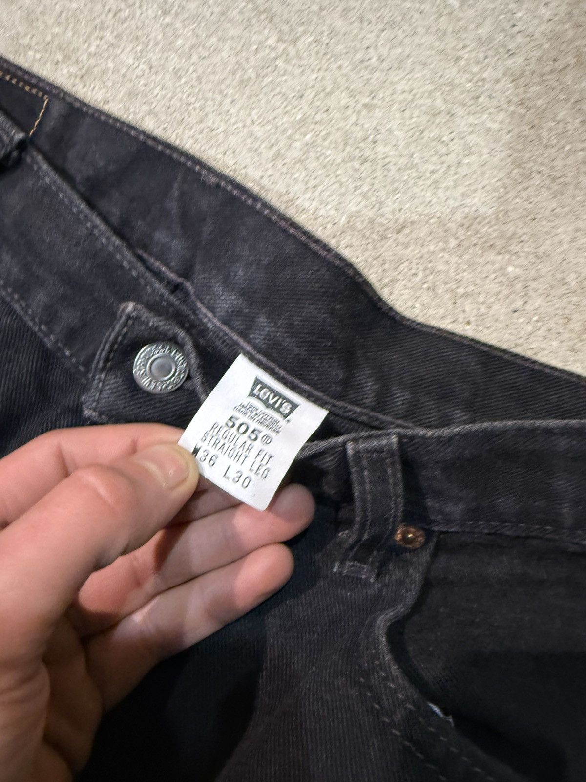 Levi's Levi’s 505 Black Denim Jeans – Vintage 90s Fit Size US 36 / EU 52 - 3 Thumbnail