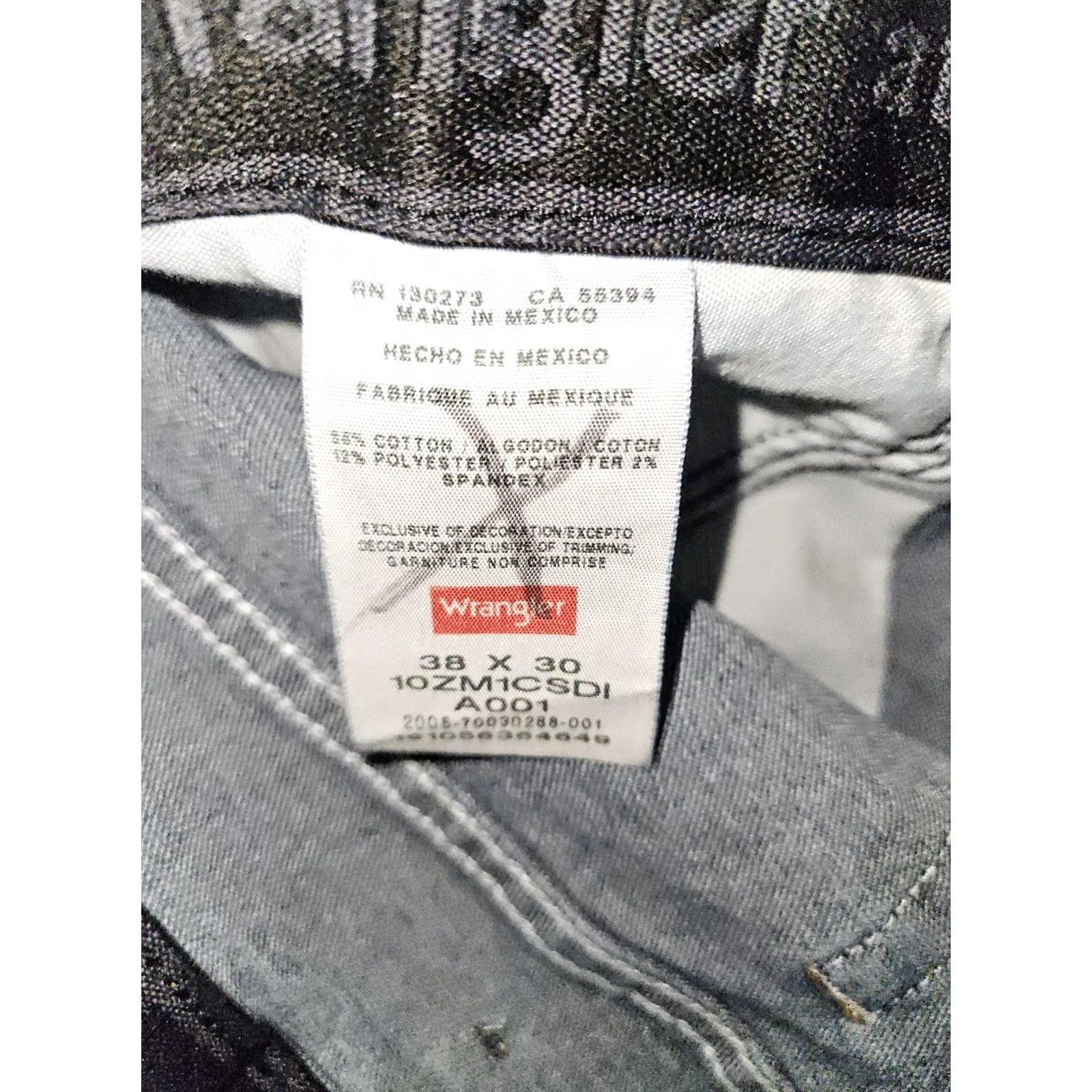 Wrangler Wrangler Jeans Men 38x30 Straight Leg High Rise Dark Blue Denim Workwear Wrangler USA Pockets Comfort Easy Care Regular Inseam 29" 38x30 Size US 38 / EU 54 - 2 Thumbnail