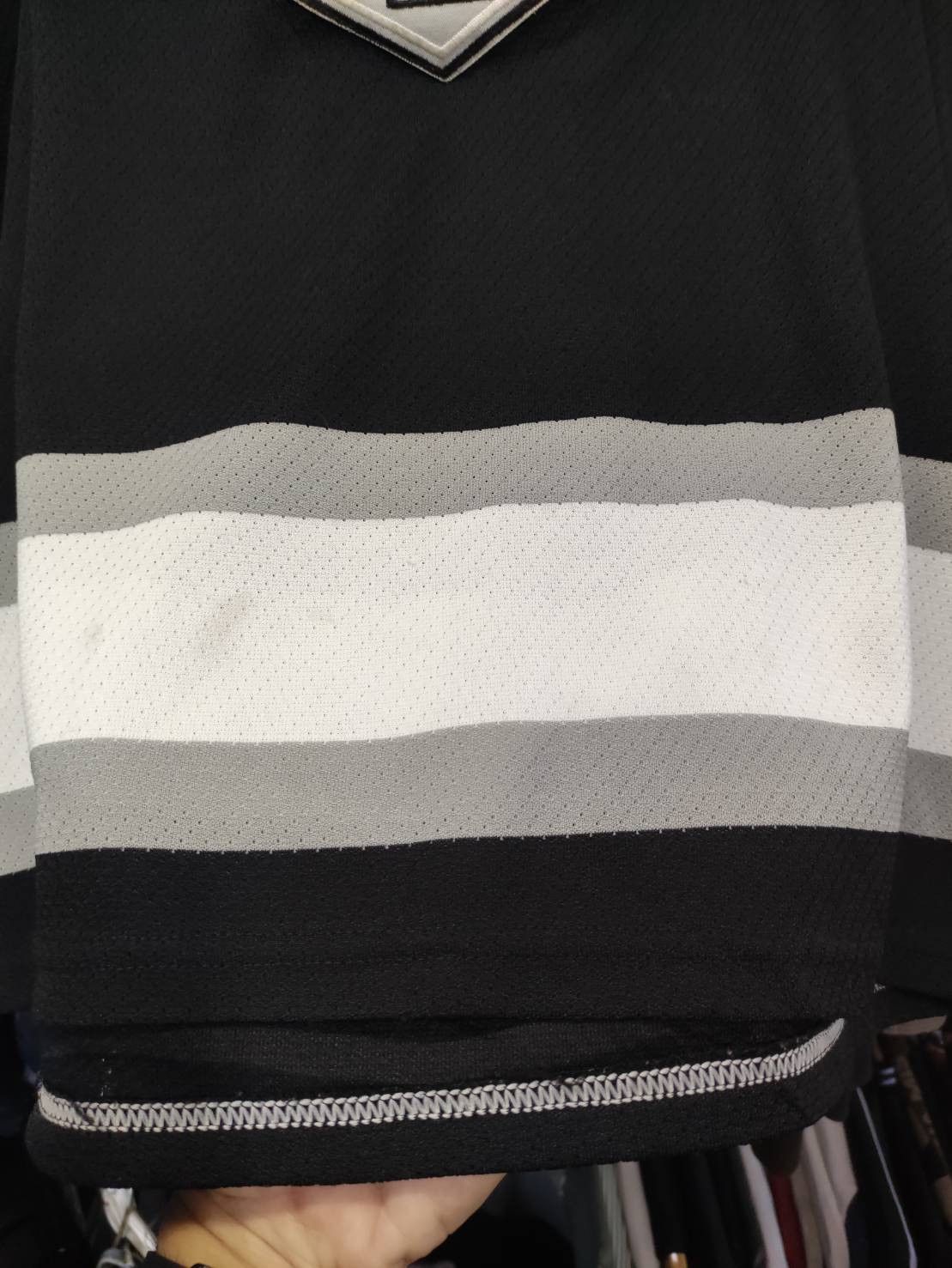 NHL Vtg 90's Los Angeles Kings CCM Jerseys S over M Size US M / EU 48-50 / 2 - 7 Thumbnail