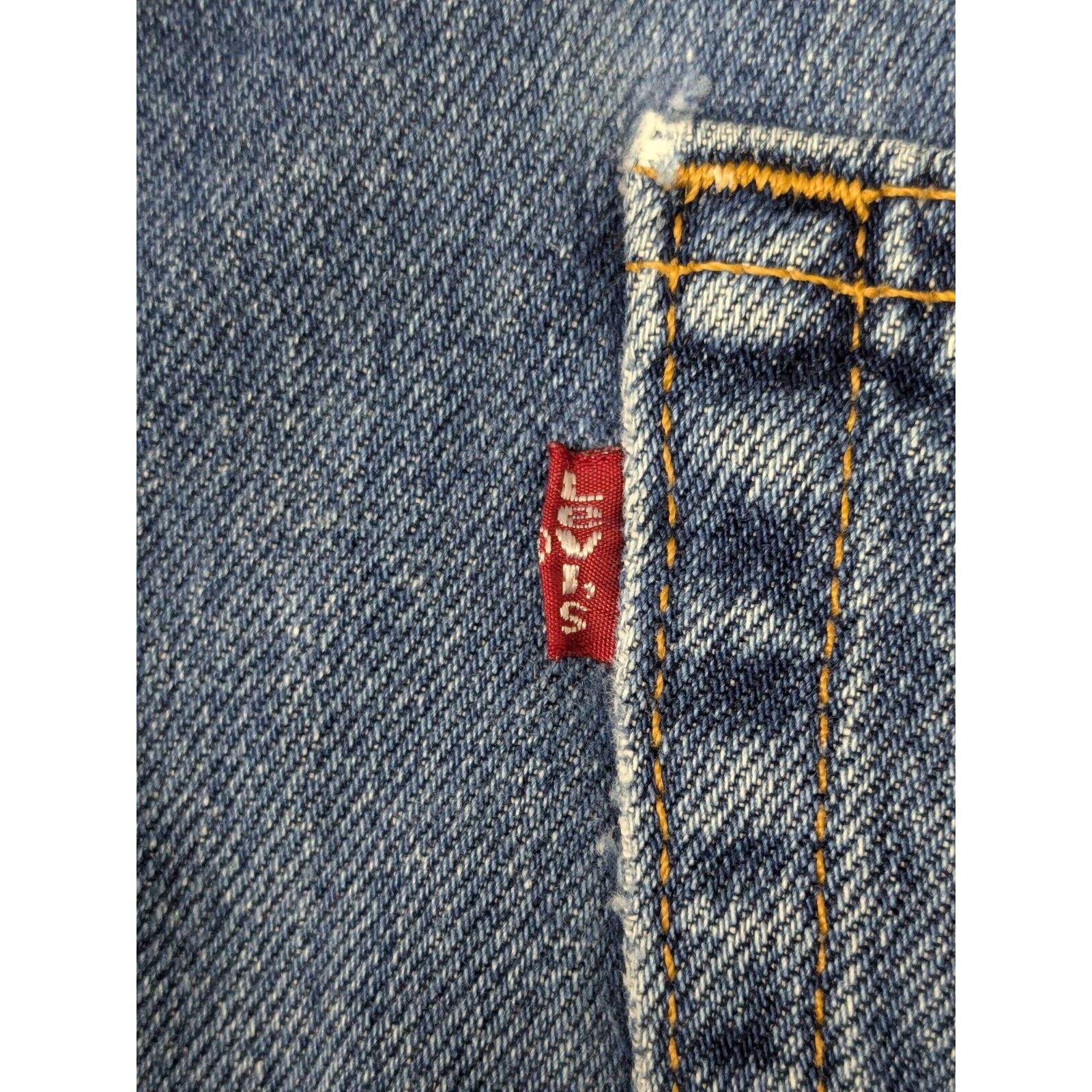 Levi's Vtg 90's Levis Jeans 550 34x32 Relaxed Fit USA Blue Denim Size US 34 / EU 50 - 16 Thumbnail