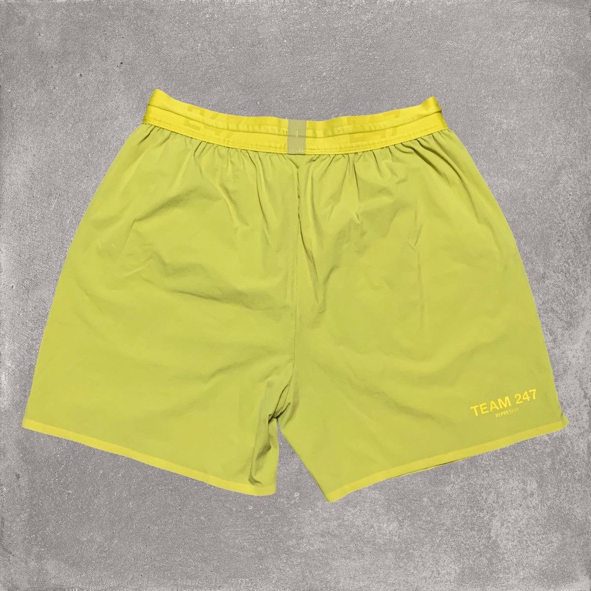 Represent Clo. Represent Medium Shorts 247 Yellow Training Pants Bottoms Size US 32 / EU 48 - 2 Thumbnail