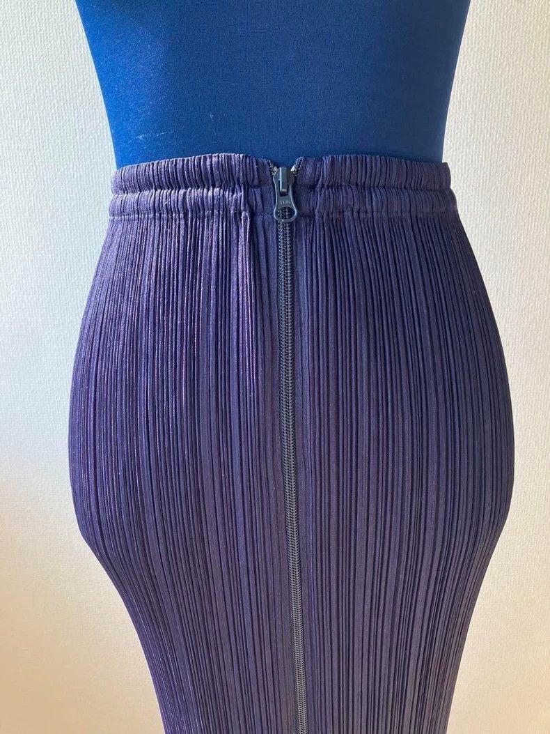 Issey Miyake Issey Miyake size:2 Purple pleated skirt Size 22" - 2 Thumbnail