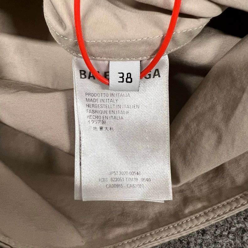 Balenciaga Balenciaga size 38 Letter Logo silhouette short sleeve shir Size US M / EU 48-50 / 2 - 6 Thumbnail