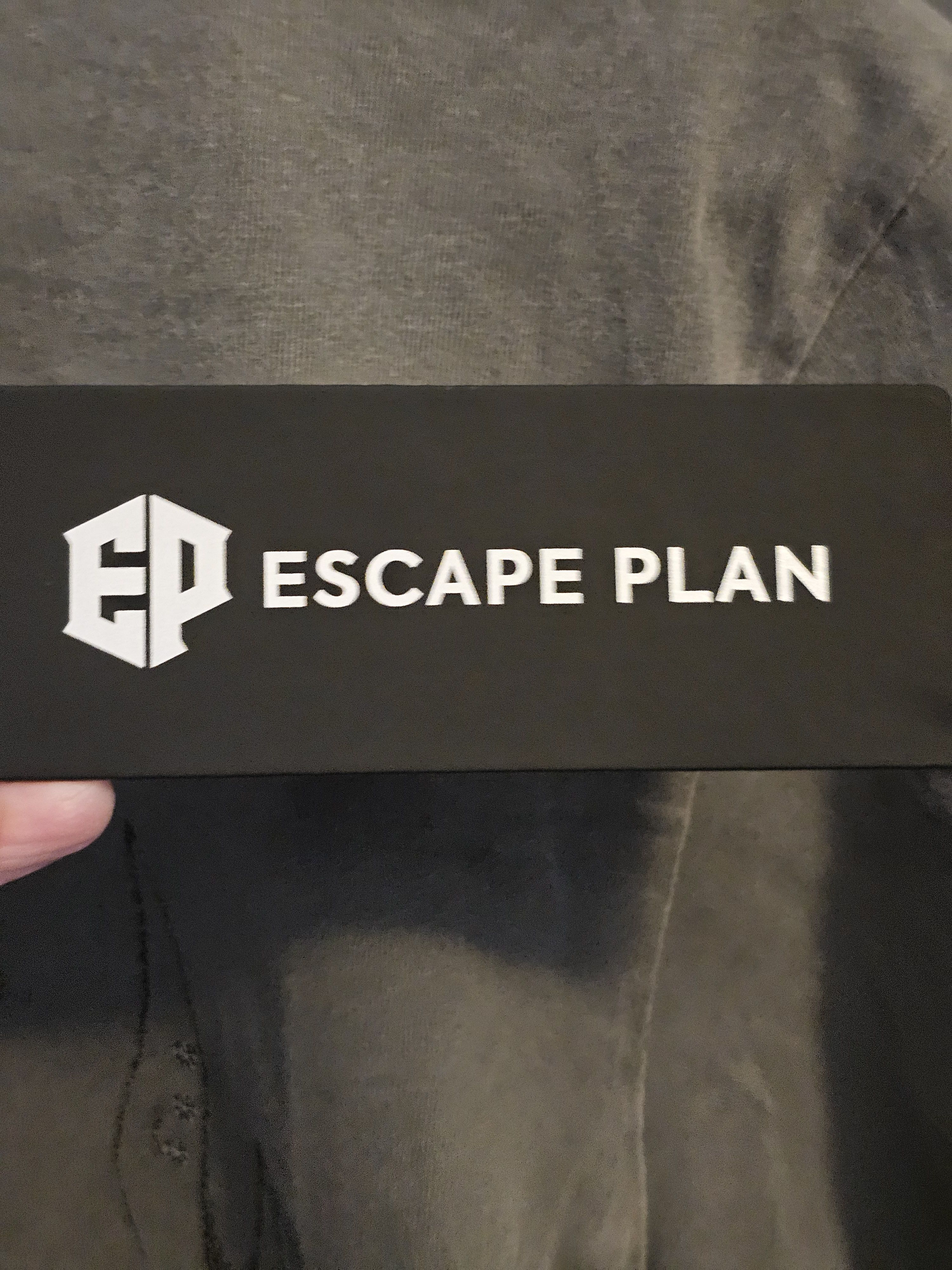 Other Escape Plan Mens Short Sleeve T-shirt Size US S / EU 44-46 / 1 - 5 Thumbnail