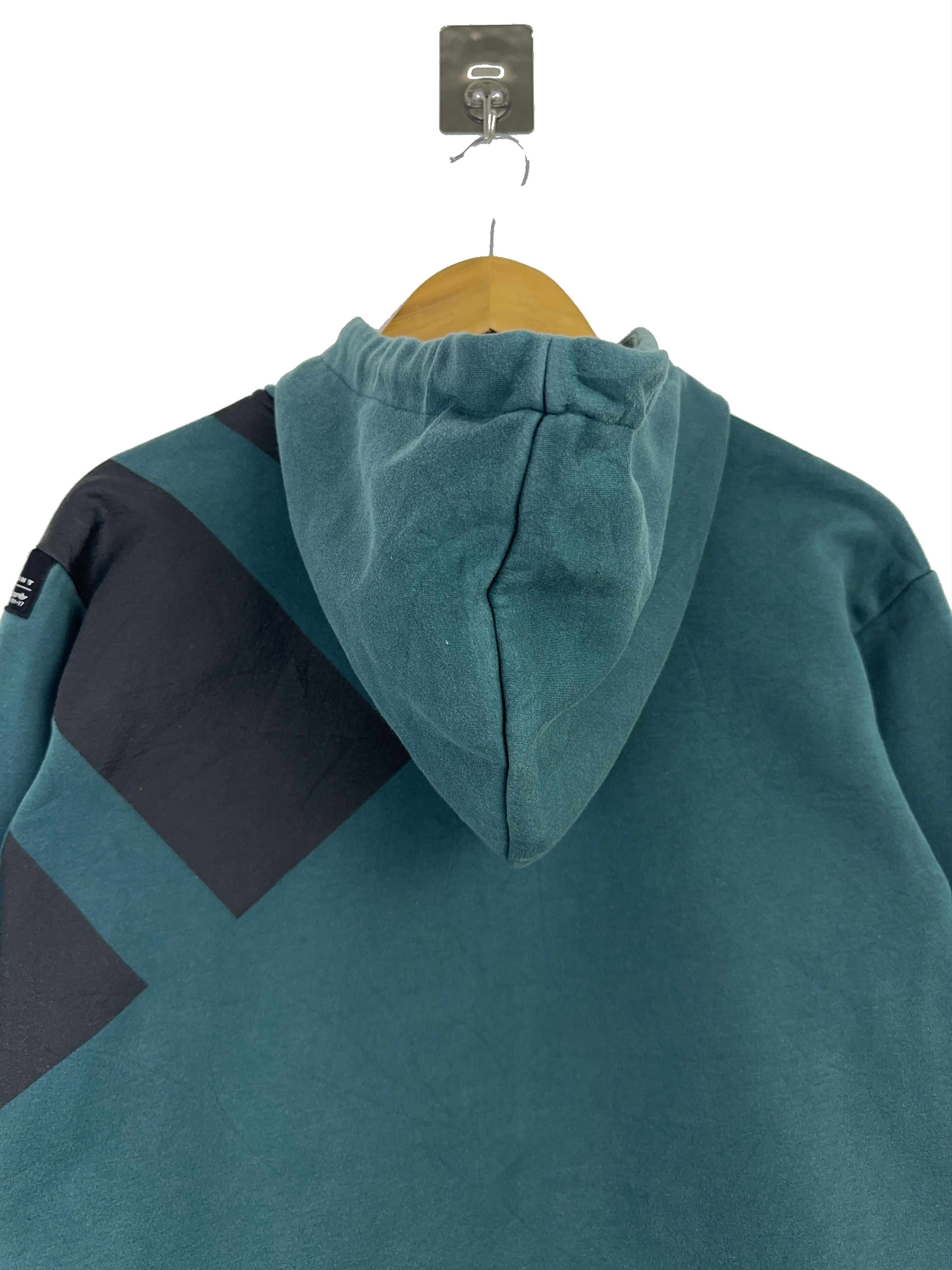 Adidas Adidas EQT Scallop Half-Zip Teal Hoodie Size L BP0012 Size US L / EU 52-54 / 3 - 4 Thumbnail