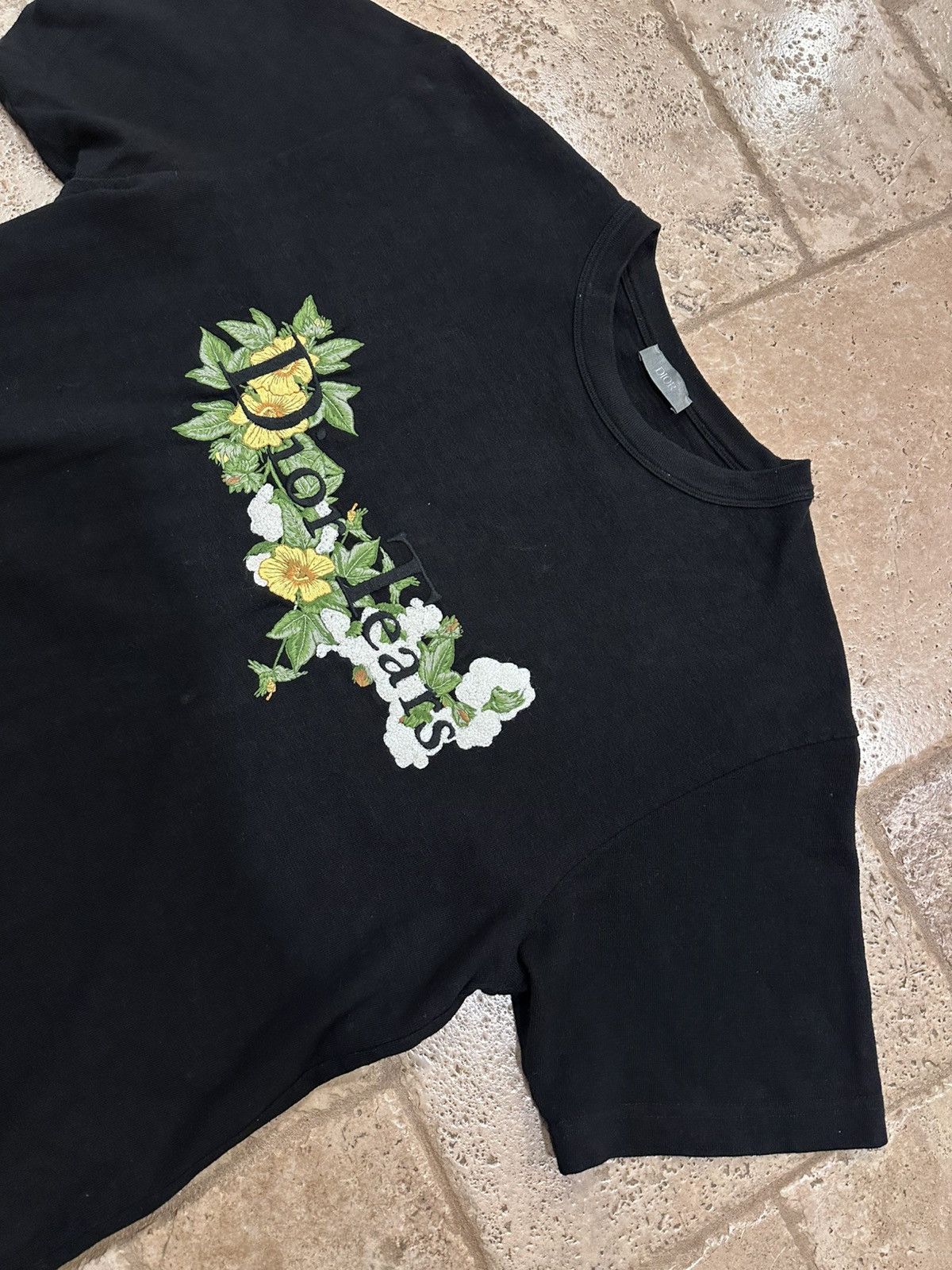 DENIM TEARS × Dior Dior x Denim Tears Floral Embroidered Logo Black t-Shirt Size US M / EU 48-50 / 2 - 4 Thumbnail