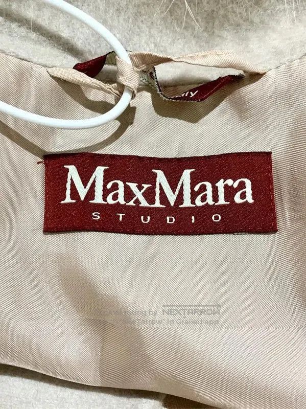 Max Mara MaxMara Light Pink Women's Coat with Fur Collar . Size S / US 4 / IT 40 - 5 Thumbnail