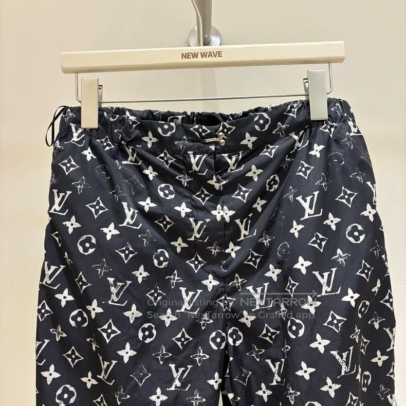 Louis Vuitton Louis Vuitton Black and White Full Print Jogging Pants Size US 36 / EU 52 - 3 Thumbnail