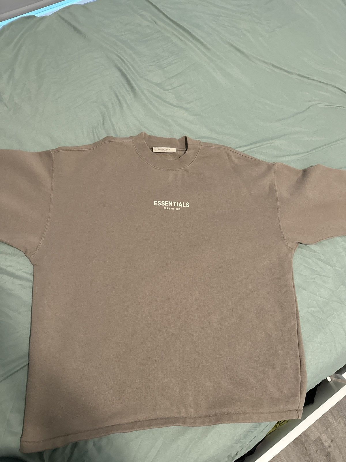 Essentials Essentials taupe crewneck L Size US L / EU 52-54 / 3 - 7 Thumbnail