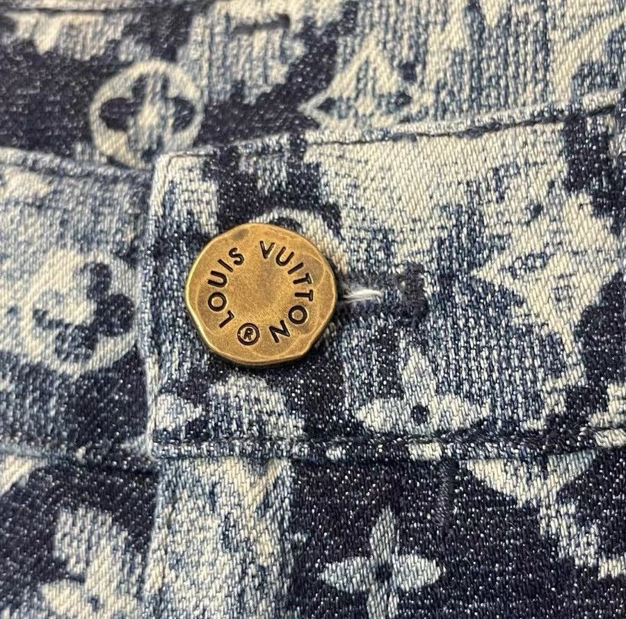 Louis Vuitton Louis Vuitton 33 Tapestry Blue Monogram Denim Jeans Size US 33 - 5 Thumbnail