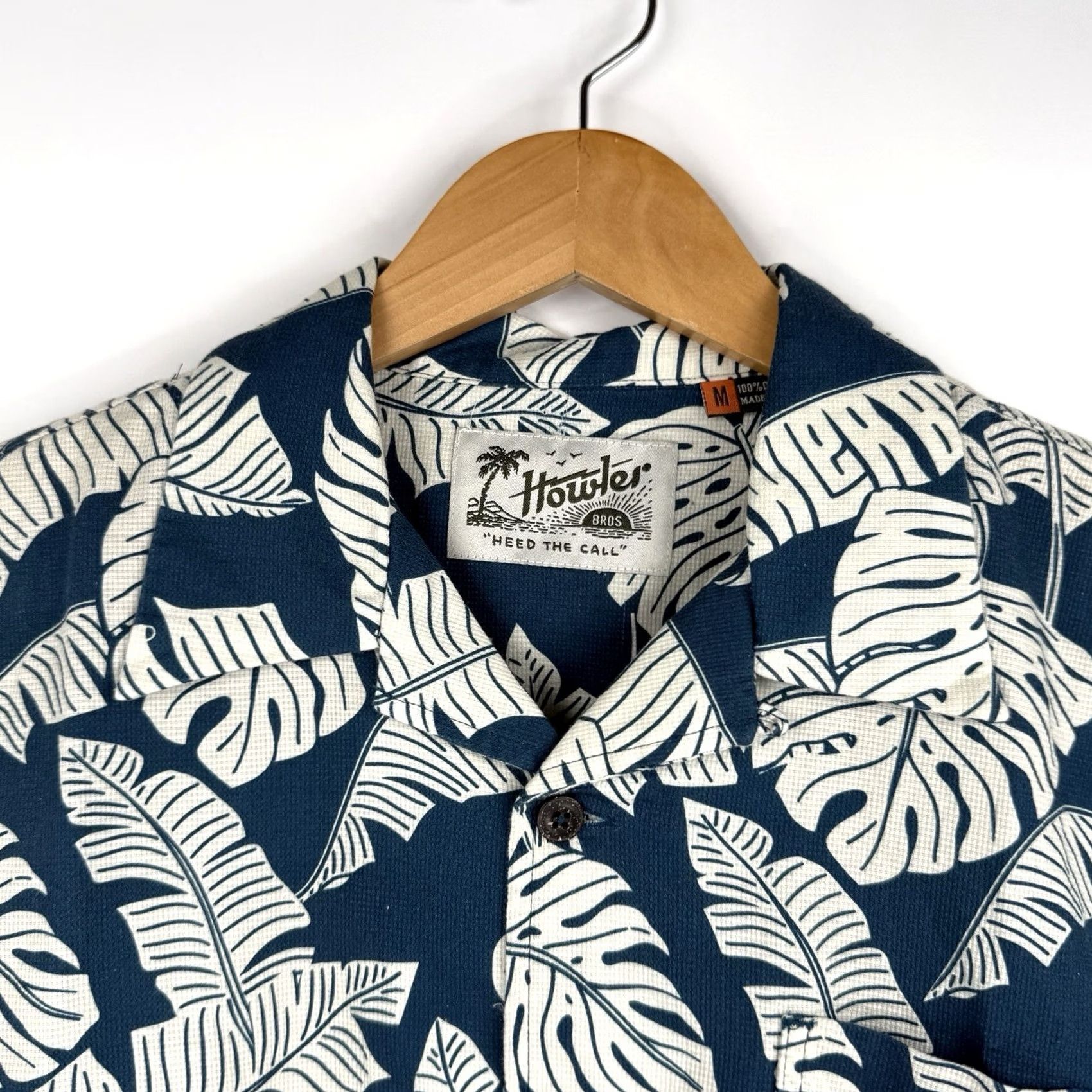 Howler Brothers Howler Brothers Shirt Mens Medium Monoloha Hawaiian Blue NWT Button-Up Collared Short Sleeve Pocket Cotton Floral Vintage No Size US M / EU 48-50 / 2 - 3 Thumbnail