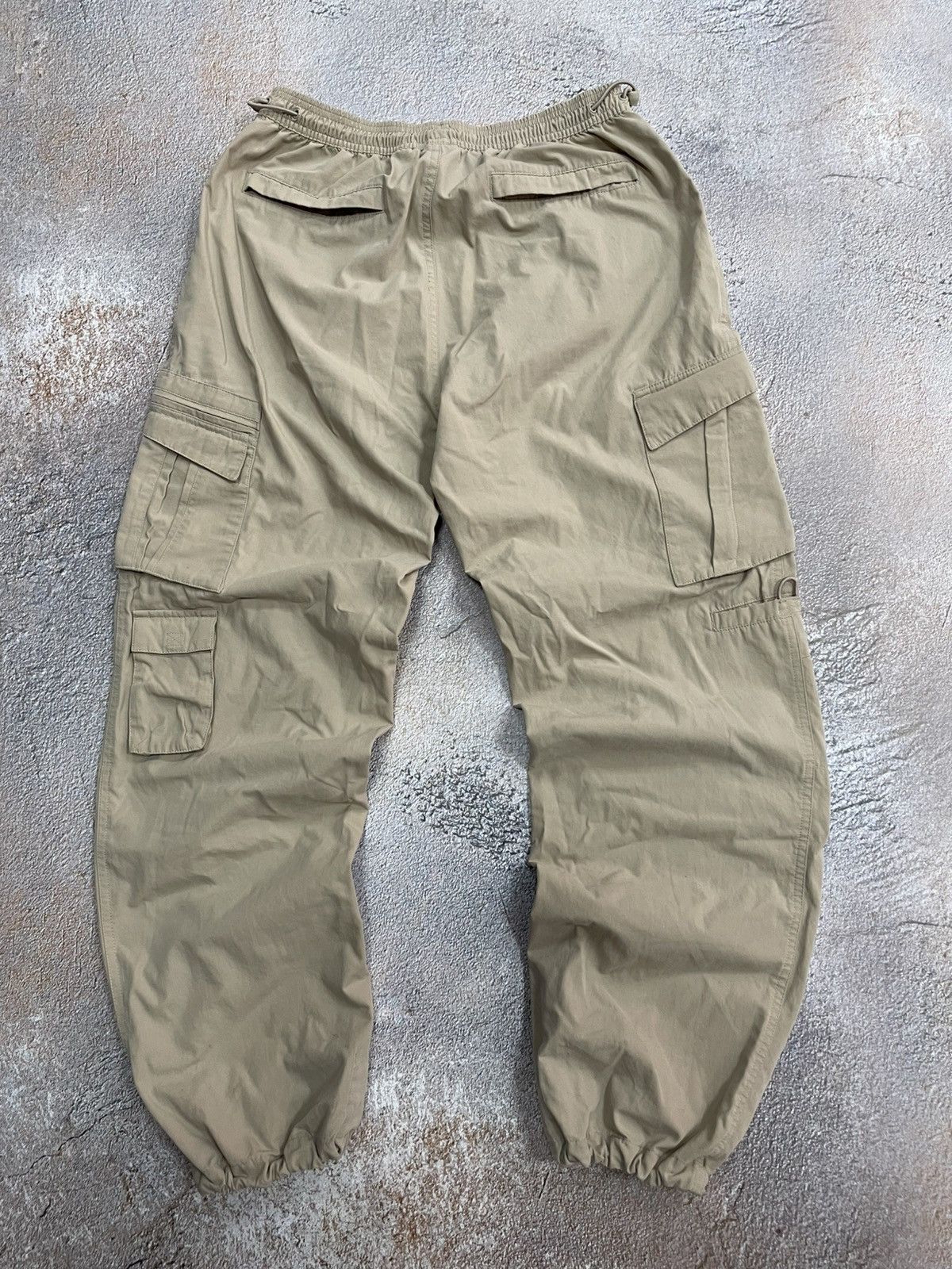 Nike Vintage Nike Small Logo Beige Cargo Pants Size US 32 / EU 48 - 9 Thumbnail