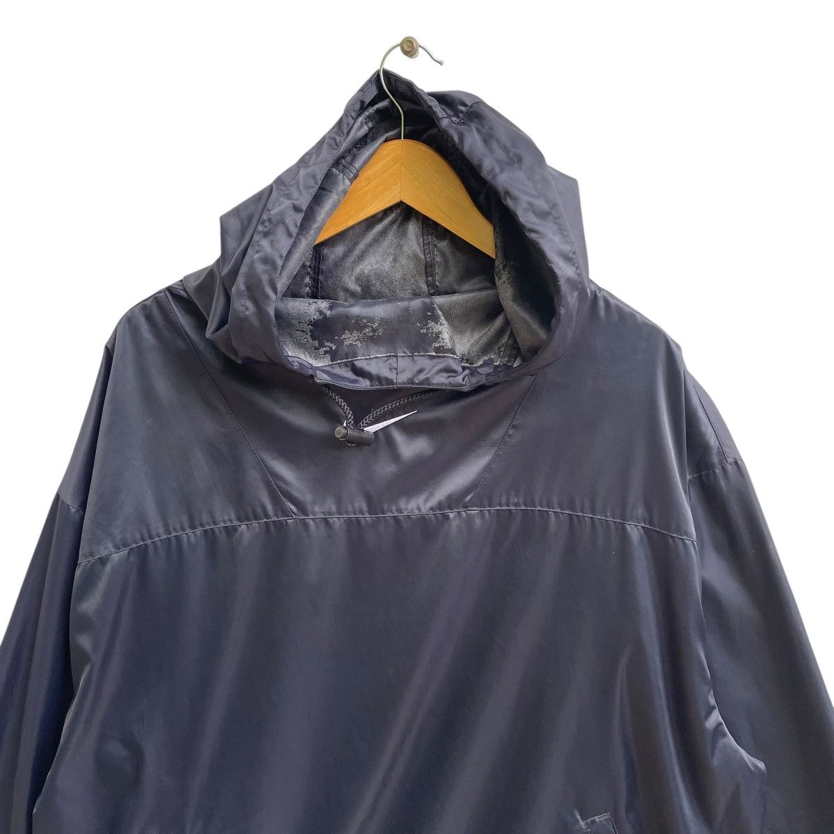 Nike × Vintage Vintage Nike Pull Over Center Swoosh Hooded Size US L / EU 52-54 / 3 - 3 Thumbnail