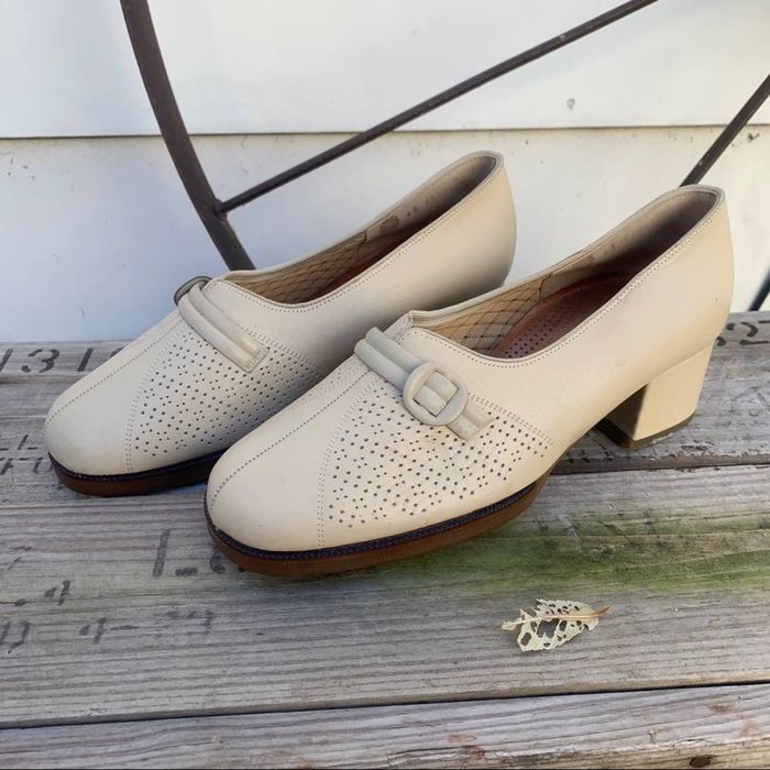 Vintage on sale nurse shoes