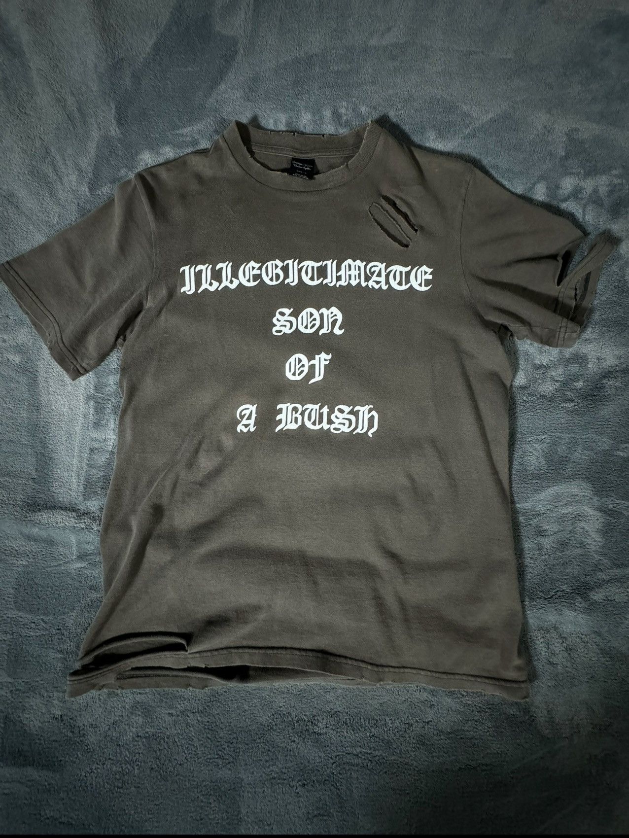 Number (N)ine A/W04 "Give Peace a Chance" illegitimate son of a bush tee Size US M / EU 48-50 / 2 - 1 Thumbnail