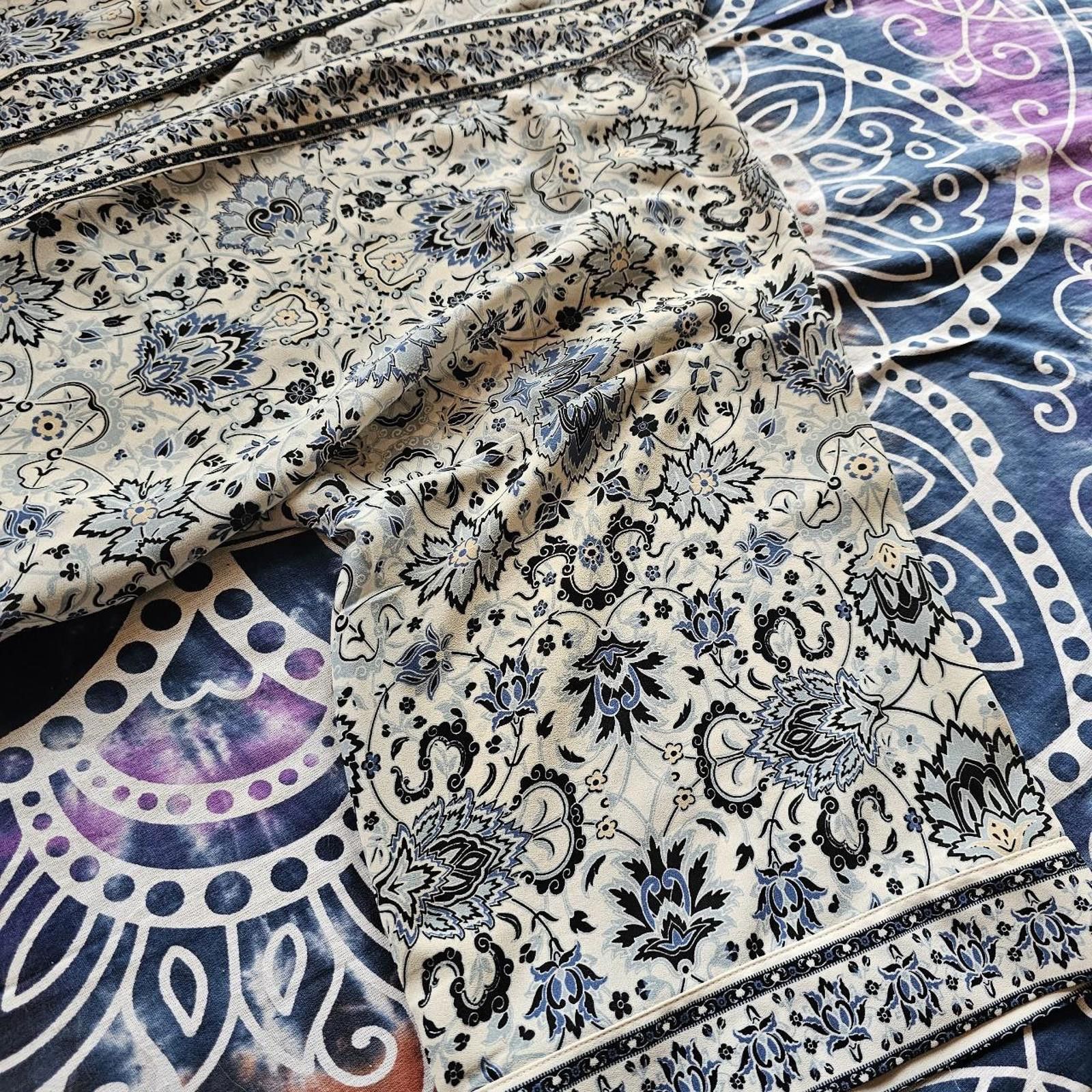 Designer Max Studio Women's Cream and Blue Kimono Size ONE SIZE - 5 Thumbnail
