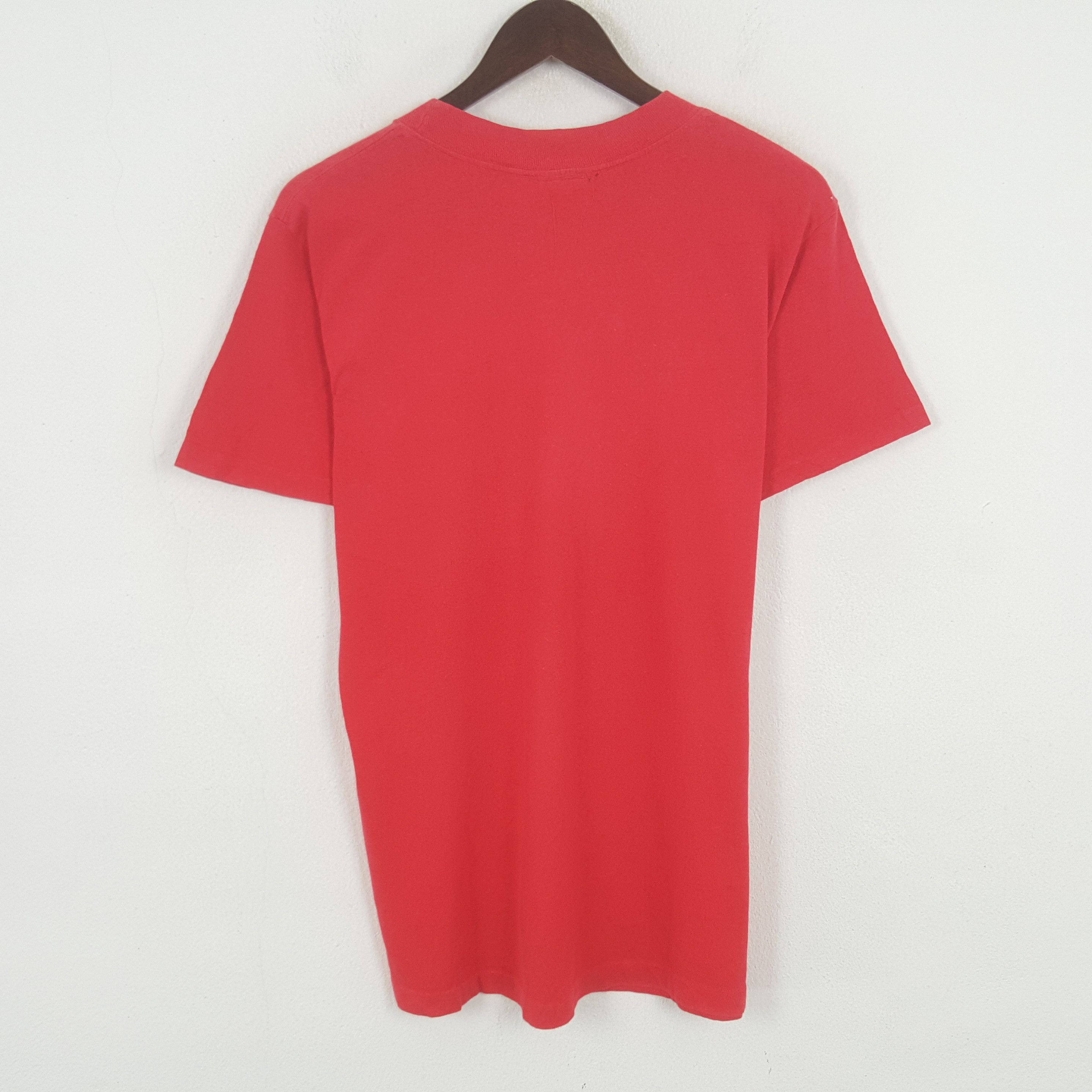 Guess Vintage Guess Products Tshirt Size US M / EU 48-50 / 2 - 3 Thumbnail