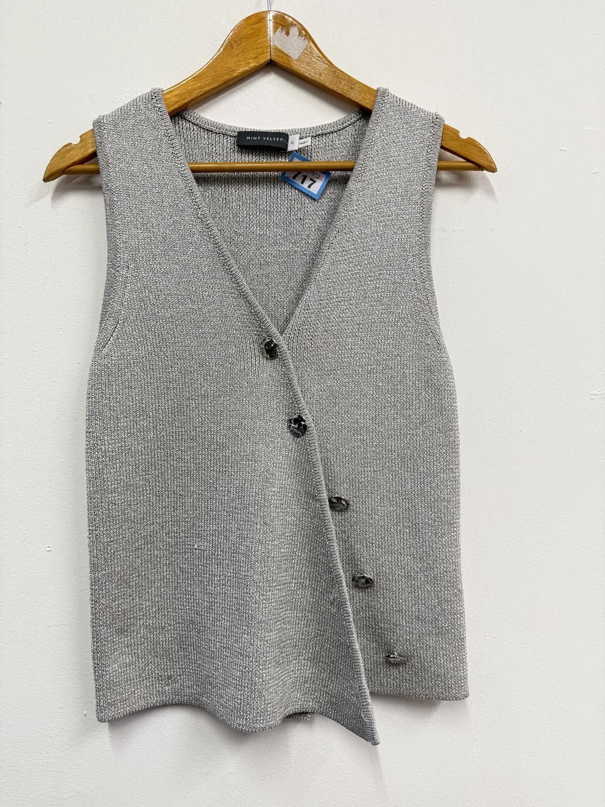 Other Mint Velvet Silver Grey Sleeveless Knit Vest XL Size US XL / EU 56 / 4 - 1 Thumbnail
