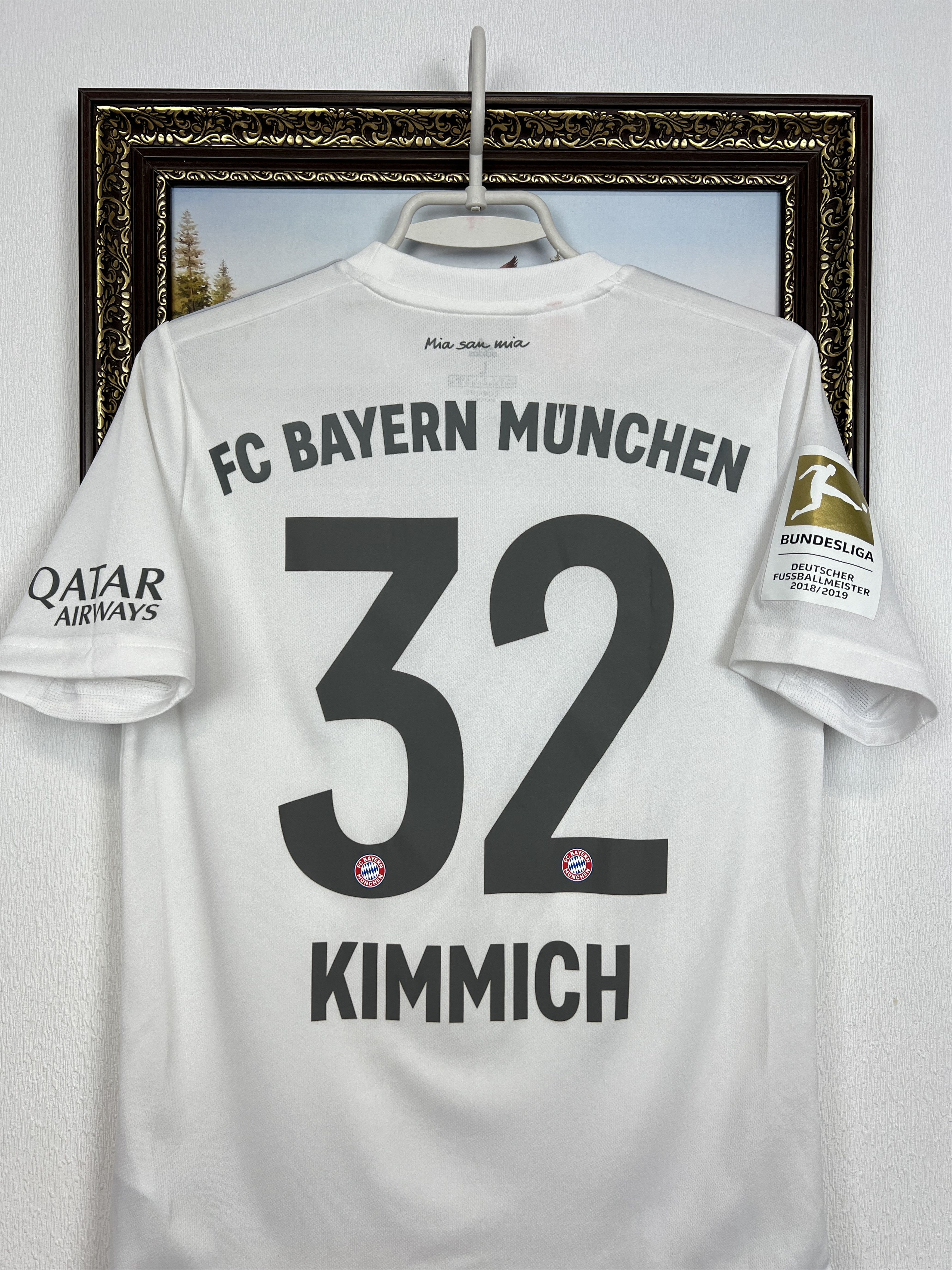 Adidas Bayern Munich football shirt 2019 #32 Kimmich Boys 14 Y Size US XS / EU 42 / 0 - 14 Thumbnail