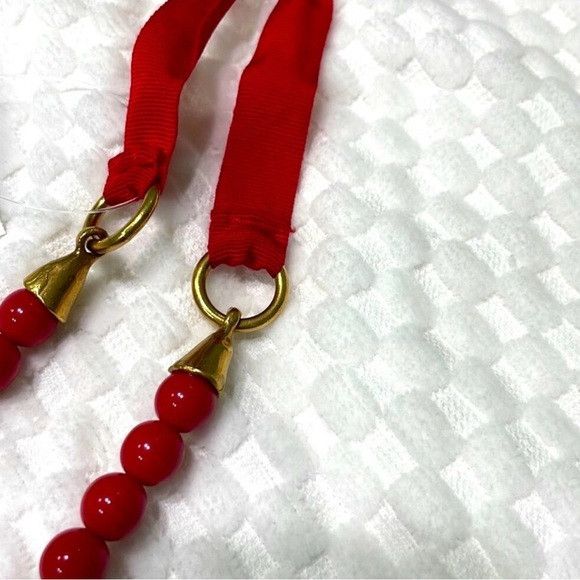 Valentino Red Beaded Ribbon Necklace with Gold Pendant Size ONE SIZE - 10 Thumbnail