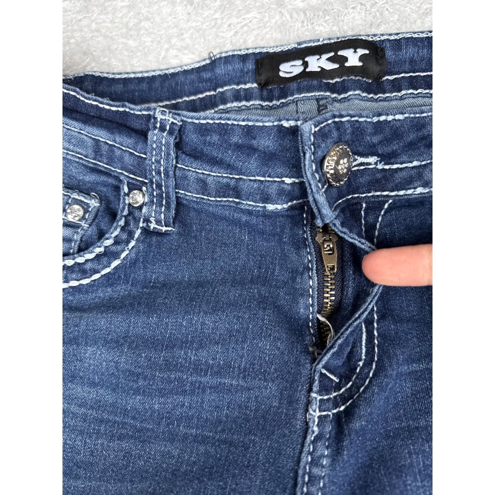 Vintage Sky Jeans Juniors 7 Blue Med Wash Low Rise Flared Stretch Rhinestone Pockets 5-Pocket Denim Slim Women's Size 28" / US 6 / IT 42 - 5 Thumbnail