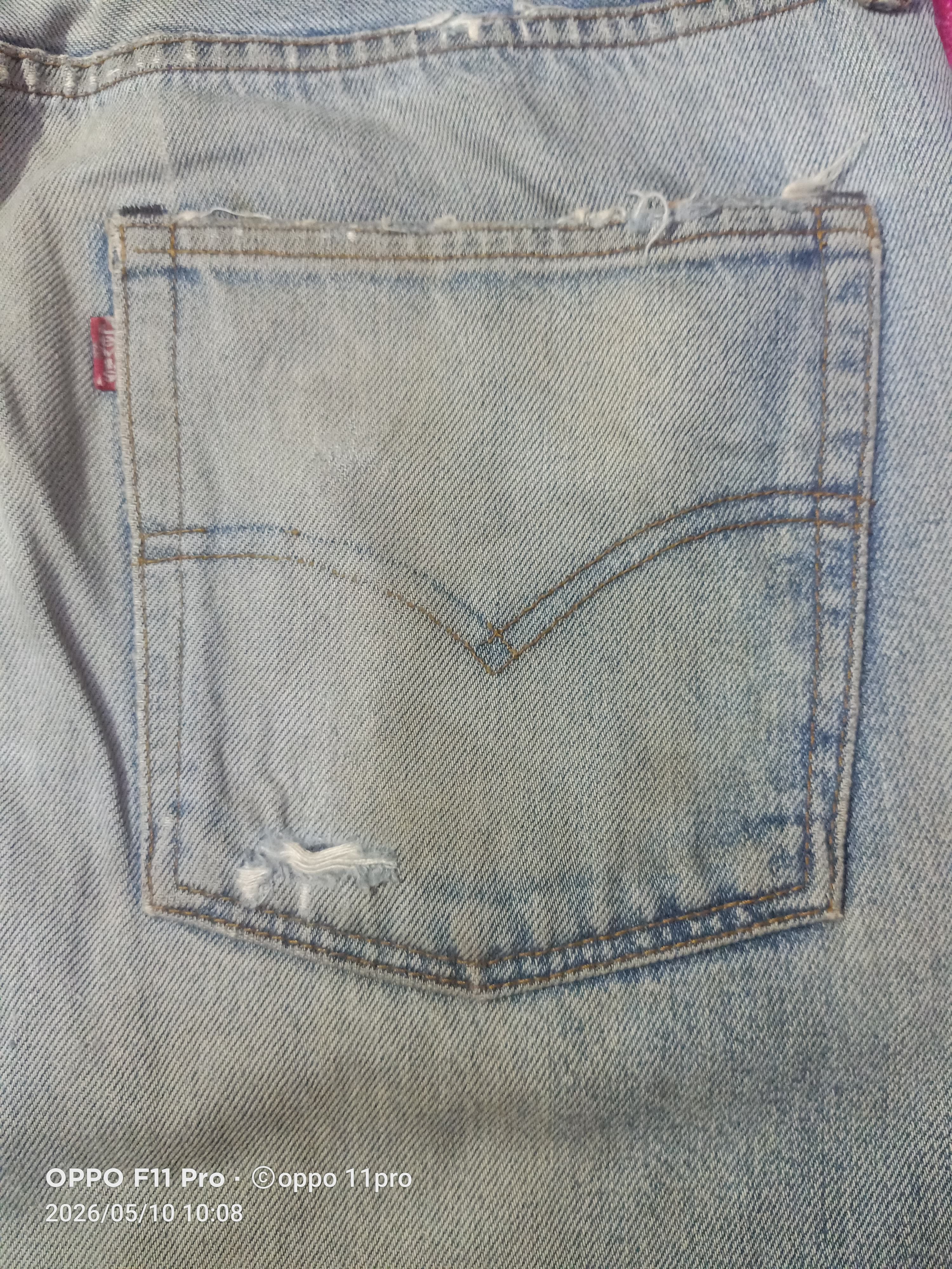 Levi's Vintage Clothing 💥Vintage 501 LVC 1983 Distressdenim Red Selvedge Denim Size US 35 - 10 Thumbnail