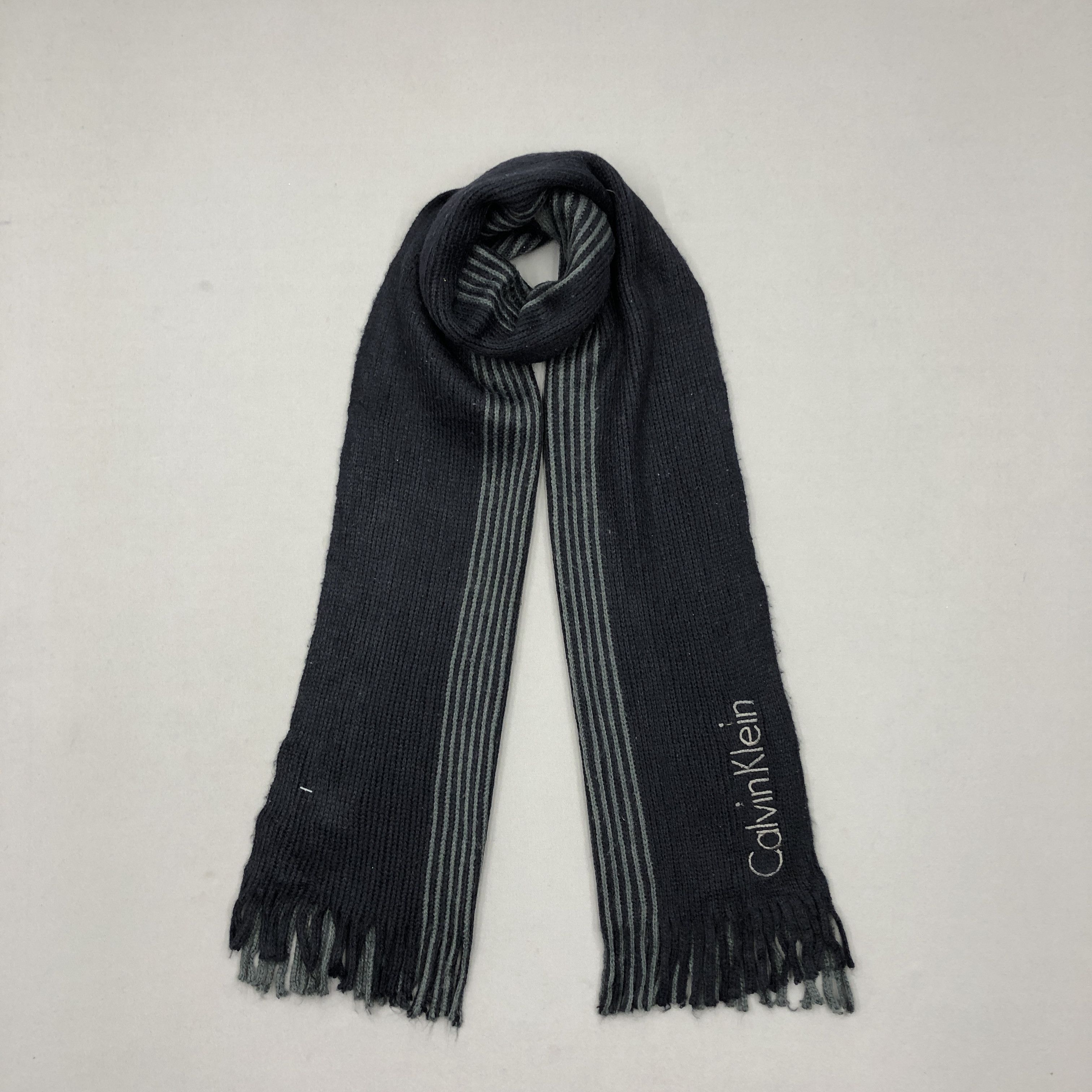 Calvin Klein Vintage Calvin Klein Scarf Ribbed Knit Fringe Wool Scarves Size ONE SIZE - 3 Thumbnail