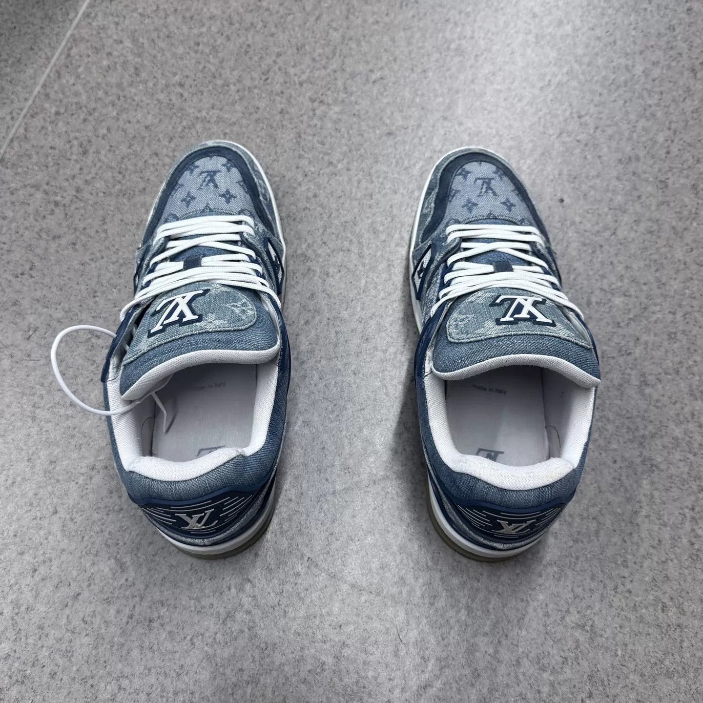 Louis Vuitton LV Trainer Blue/White Denim All Over Print US8 Size US 9 / EU 42 - 7 Thumbnail