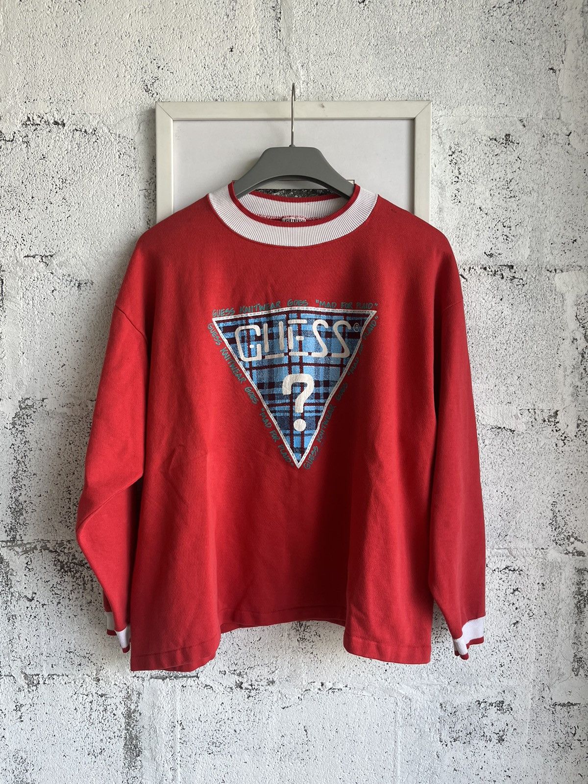 Vintage GUESS Sweater 1988’s Big logo