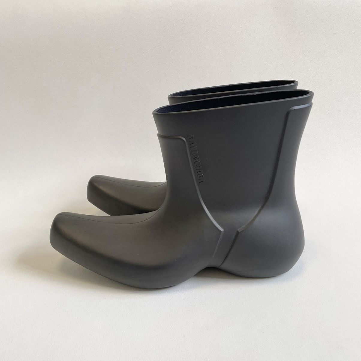 Balenciaga Black Rubber ‘Excavator’ Boots Size US 9 / EU 42 - 1 Thumbnail