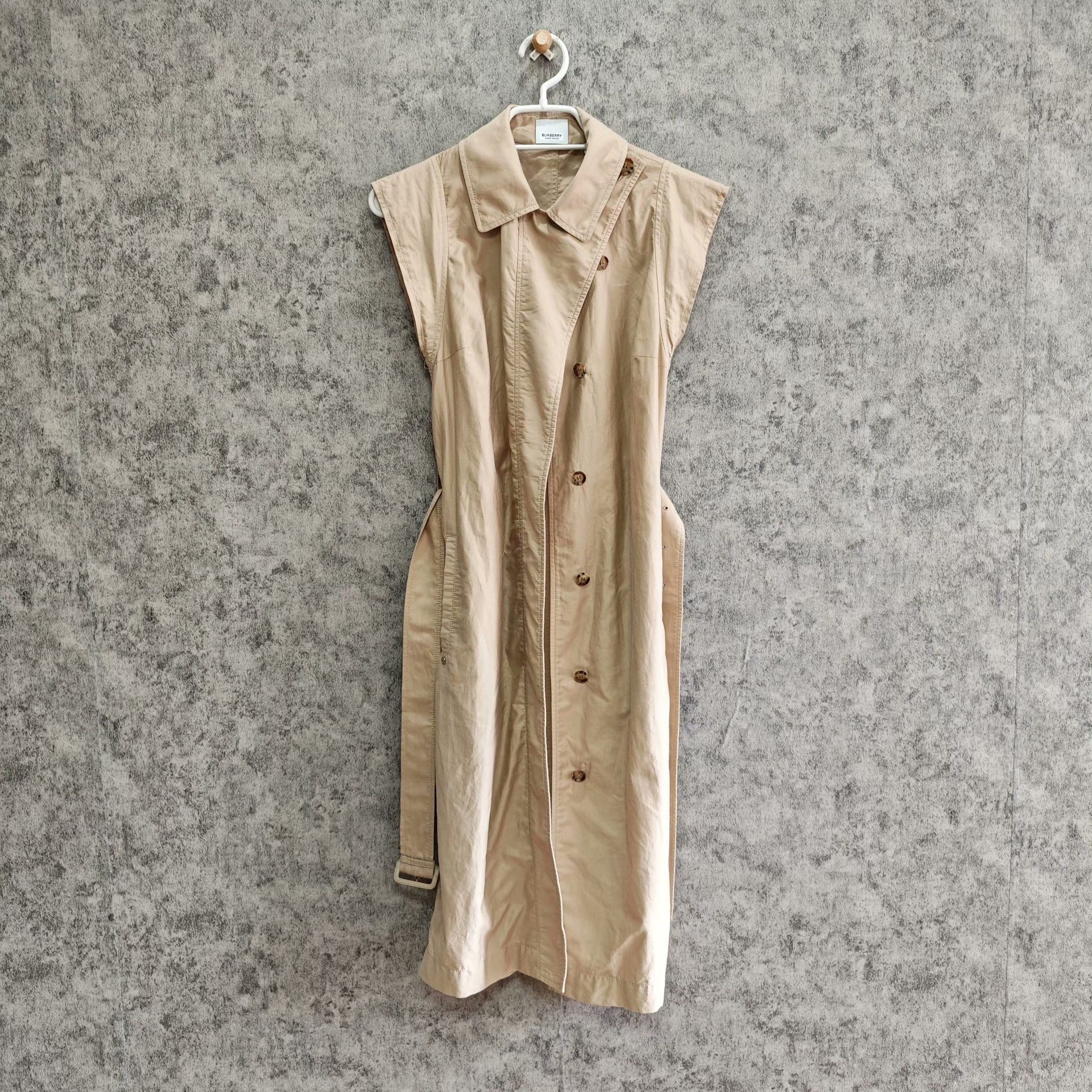 Burberry Burberry Coat us_6 Women Size M / US 6-8 / IT 42-44 - 1 Thumbnail