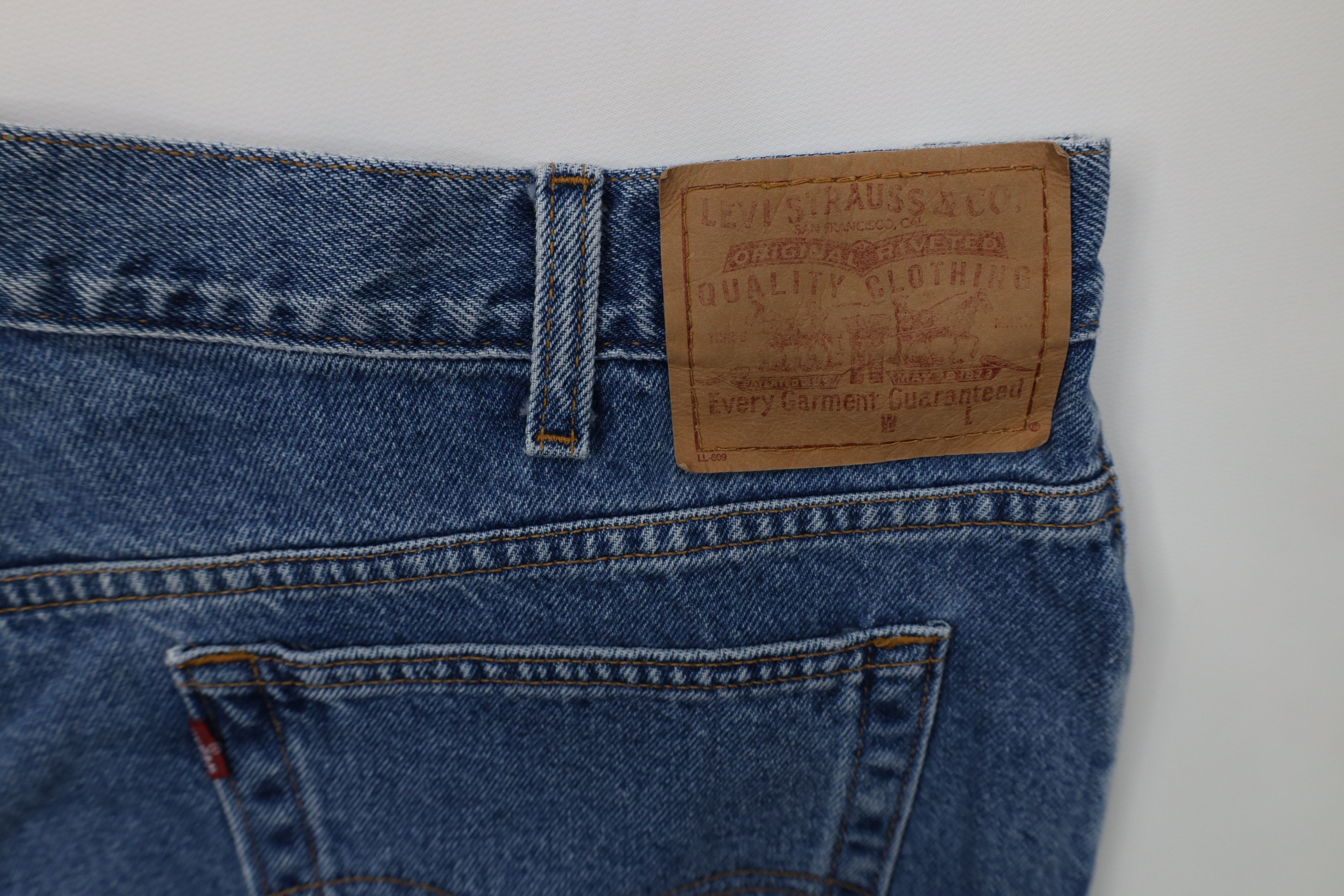 Levi's Vintage Y2K 2001 Levis Denim Jean Shorts Jorts Blue Cotton Size 22" - 14 Thumbnail