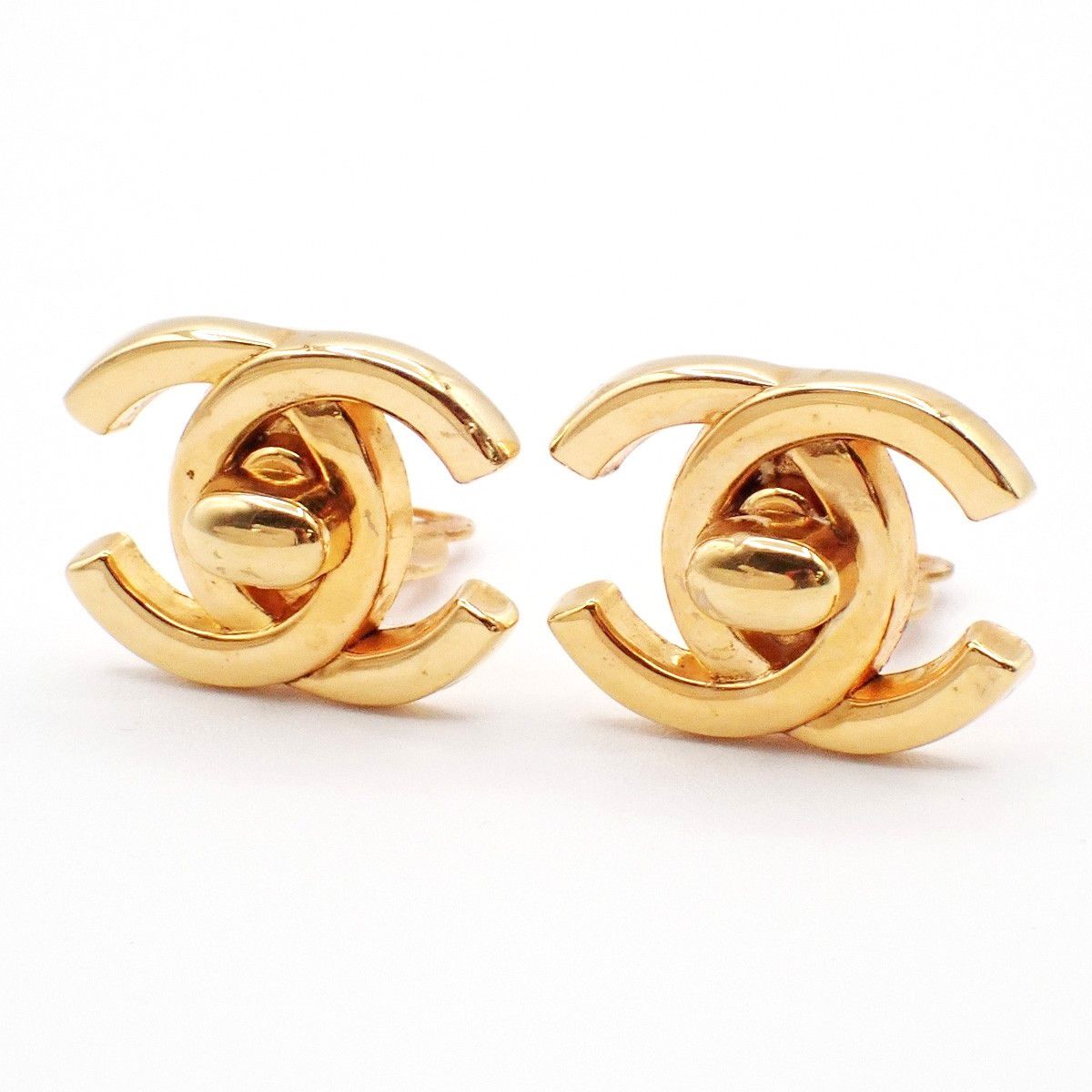 Chanel Chanel CC Turnlock Clip-On Earrings Metal Size ONE SIZE - 1 Thumbnail
