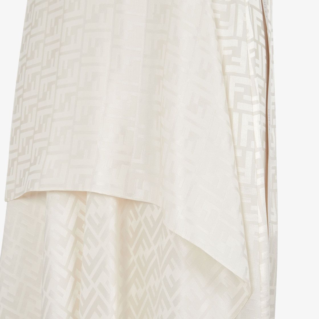 Fendi o1loc1c0824 Skirt in White Size 34" / US 12 / IT 48 - 3 Thumbnail