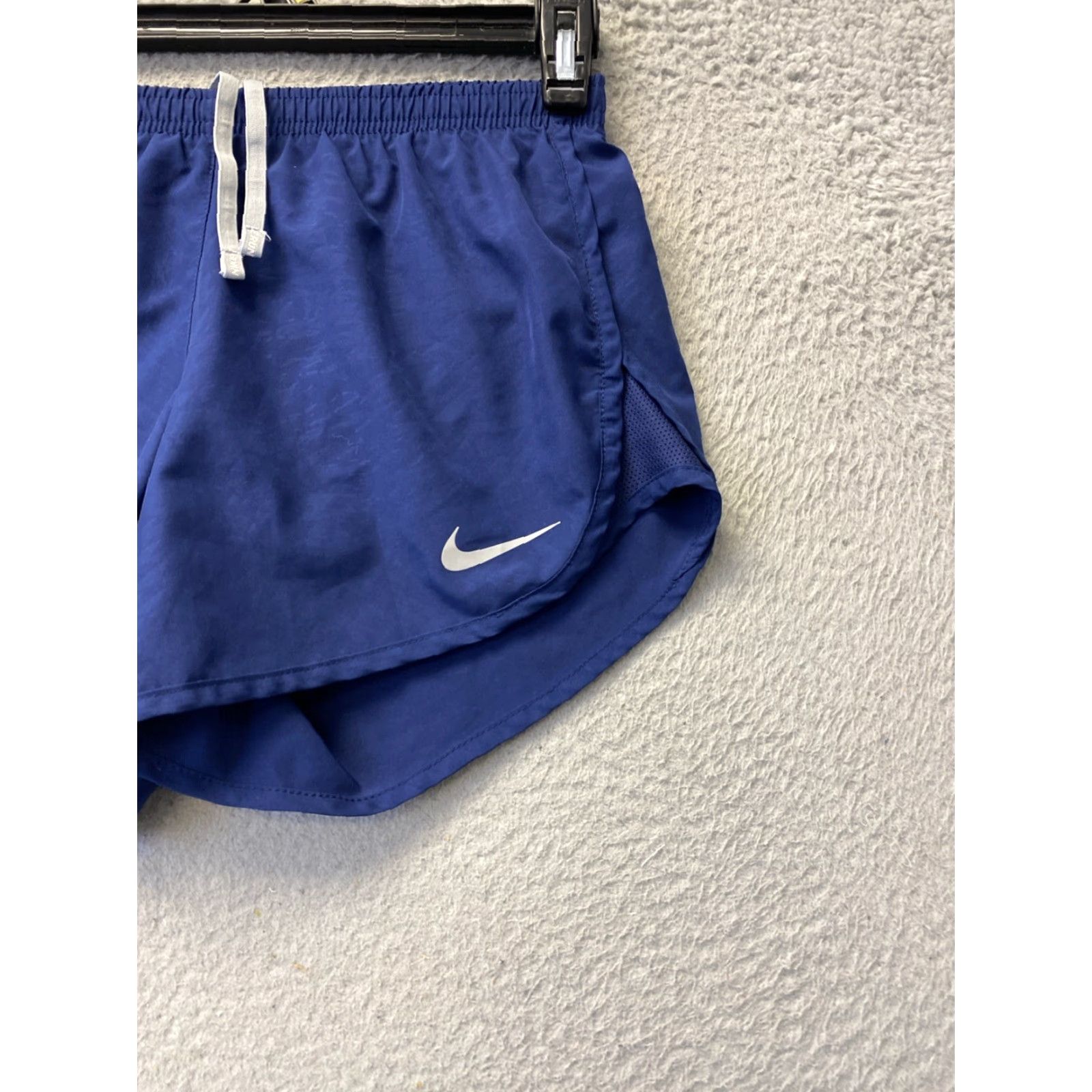 Nike VINTAGE? No. Nike Women Shorts Adult XS Navy Dry Fit Running Training /126-43 Size 26" / US 2 / IT 38 - 2 Thumbnail