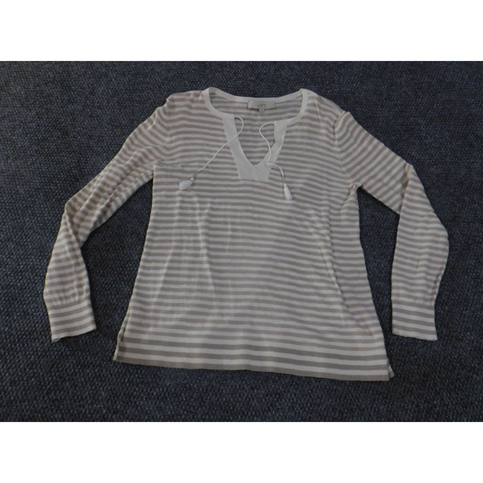 Loft LOFT Shirt Womens Medium White Striped Beige Long Sleeve Tie Neck Button-Up Cotton Knit VINTAGE No, not; but keep concise Size M / US 6-8 / IT 42-44 - 2 Thumbnail