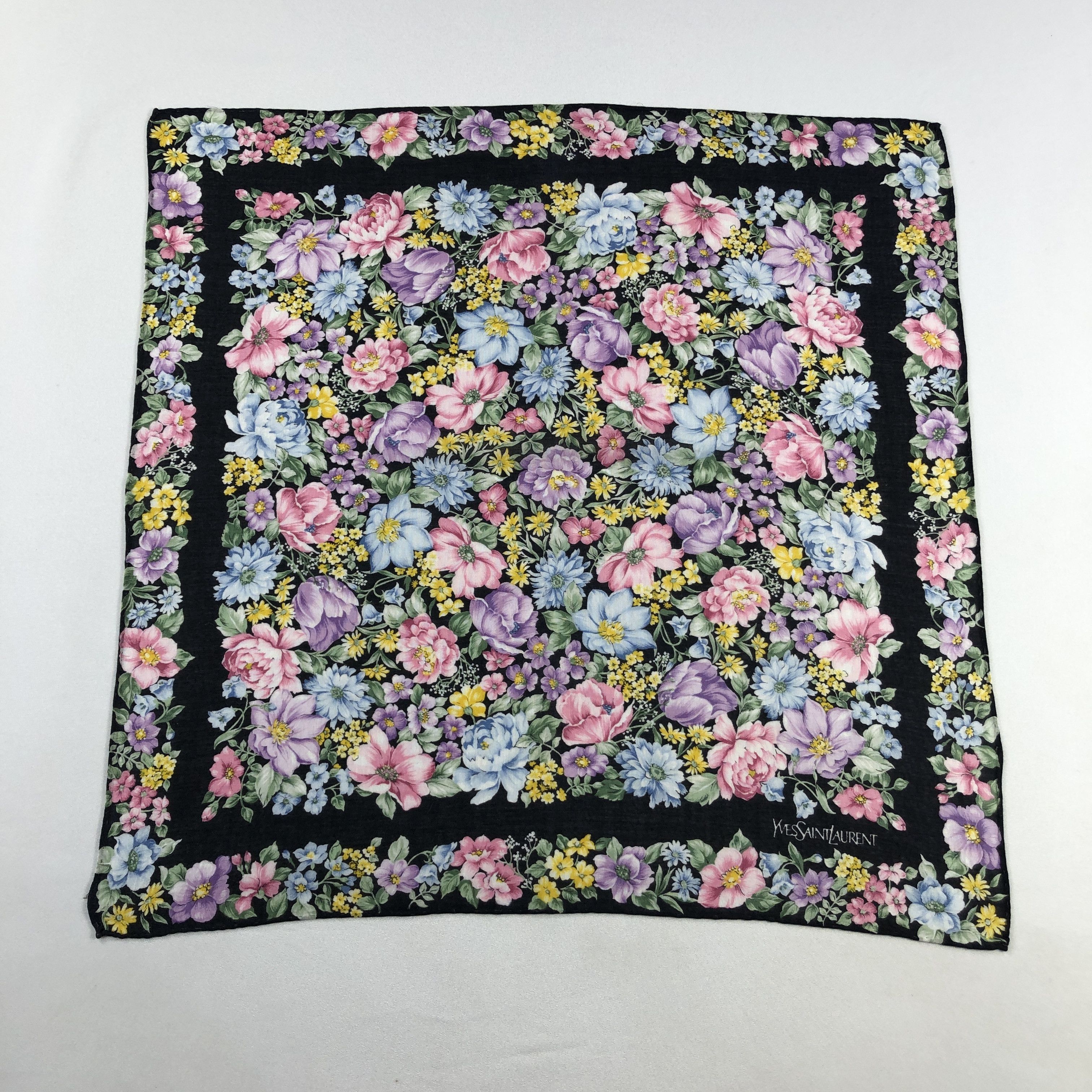 Yves Saint Laurent YSL Handkerchief Neckerchief Bandana H2543 Size ONE SIZE - 1 Thumbnail