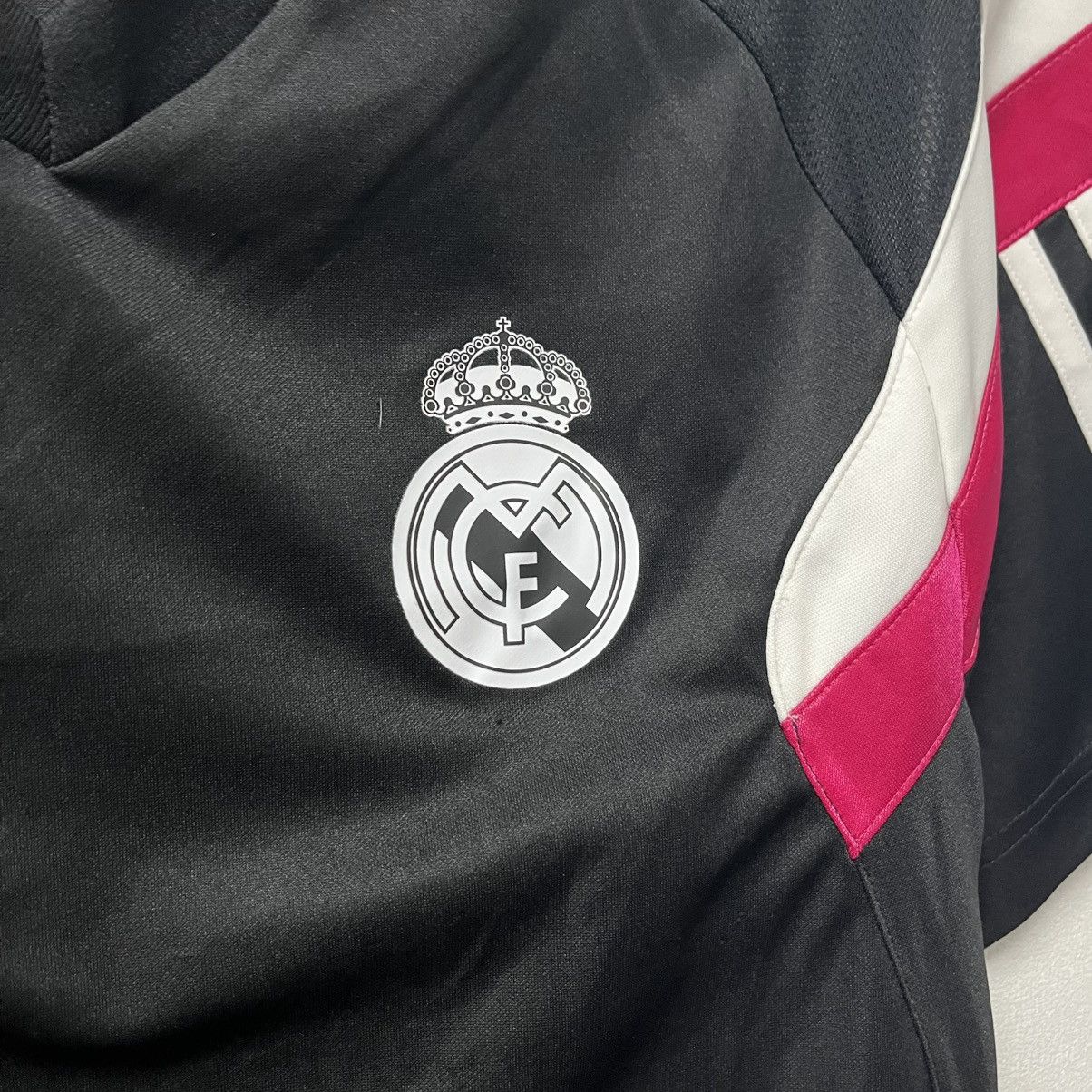 Vintage Mens Vintage Adidas Real Madrid T Shirt Size US S / EU 44-46 / 1 - 5 Thumbnail