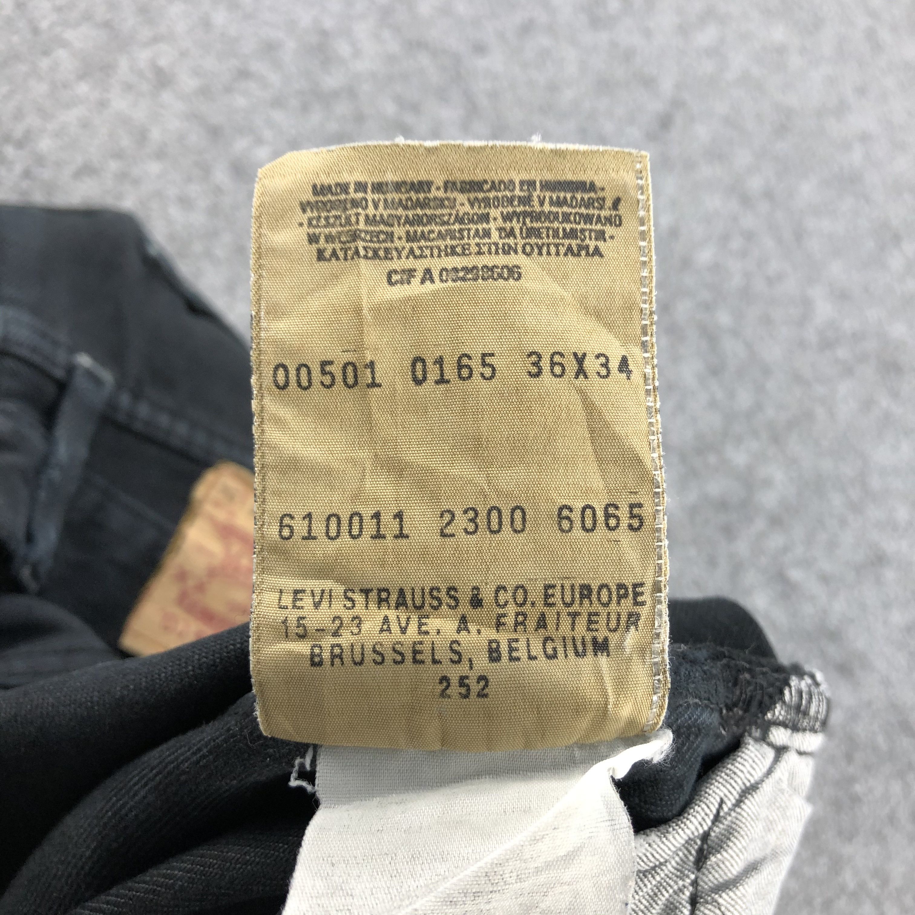 Levi's Vintage 90s Distress Levis 501 Faded Black Jeans-JM1573 Size US 36 / EU 52 - 12 Thumbnail