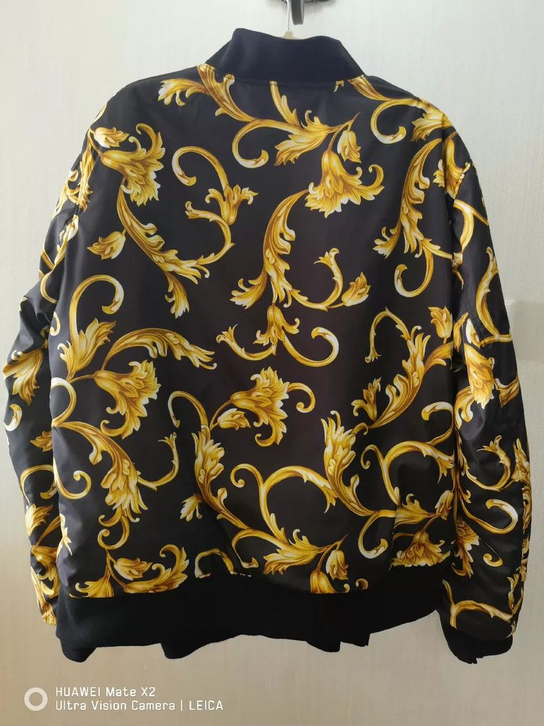 Versace Versace The black and gold series wears thin cotton clothe Size US XL / EU 56 / 4 - 4 Thumbnail