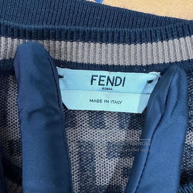 Fendi Fendi All-over printed knit short-sleeve Size XS / US 0-2 / IT 36-38 - 3 Thumbnail