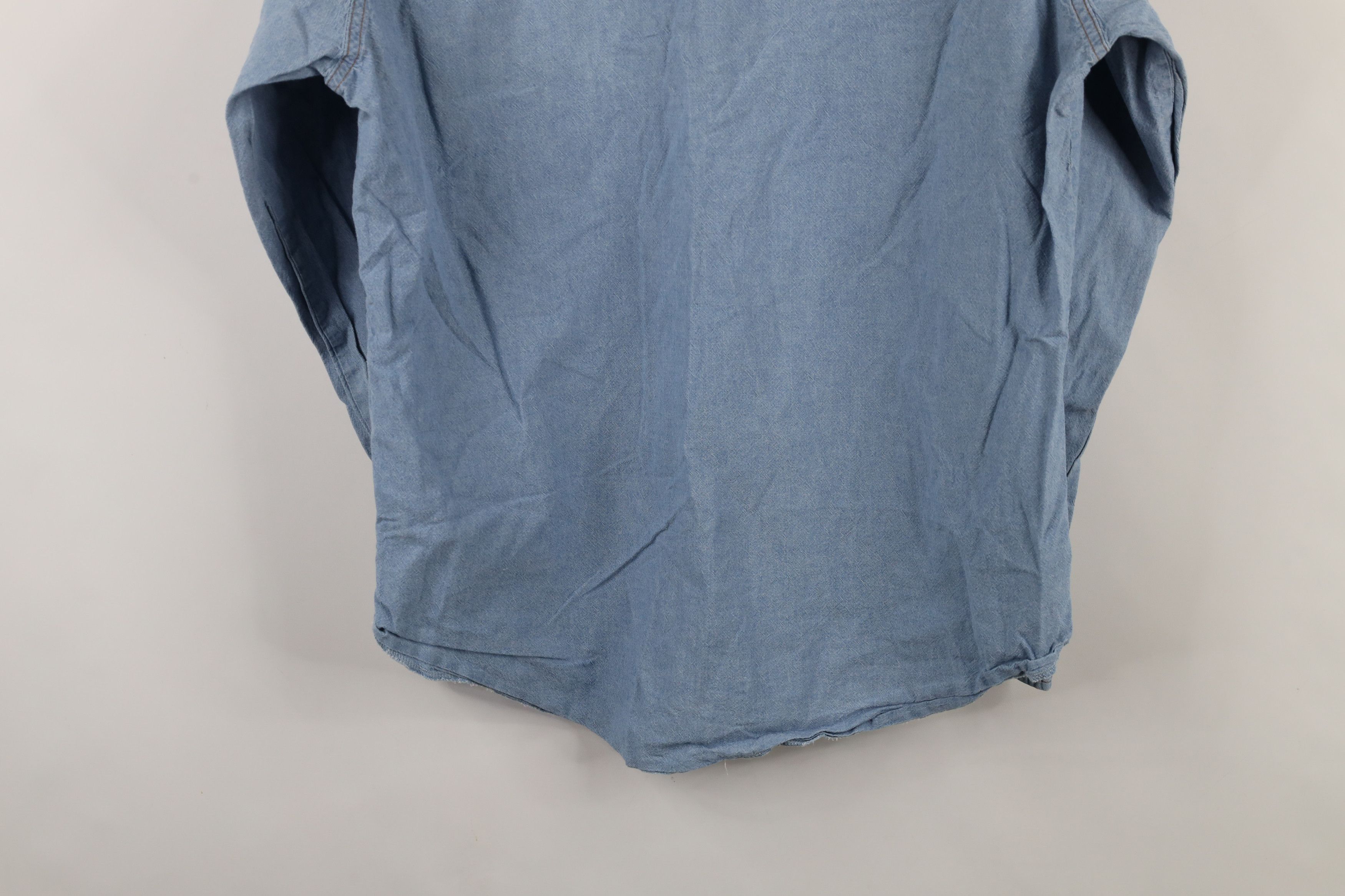 Vintage × Wrangler Vintage 90s Wrangler Chambray Cowboy Button Shirt Blue Size US L / EU 52-54 / 3 - 11 Thumbnail