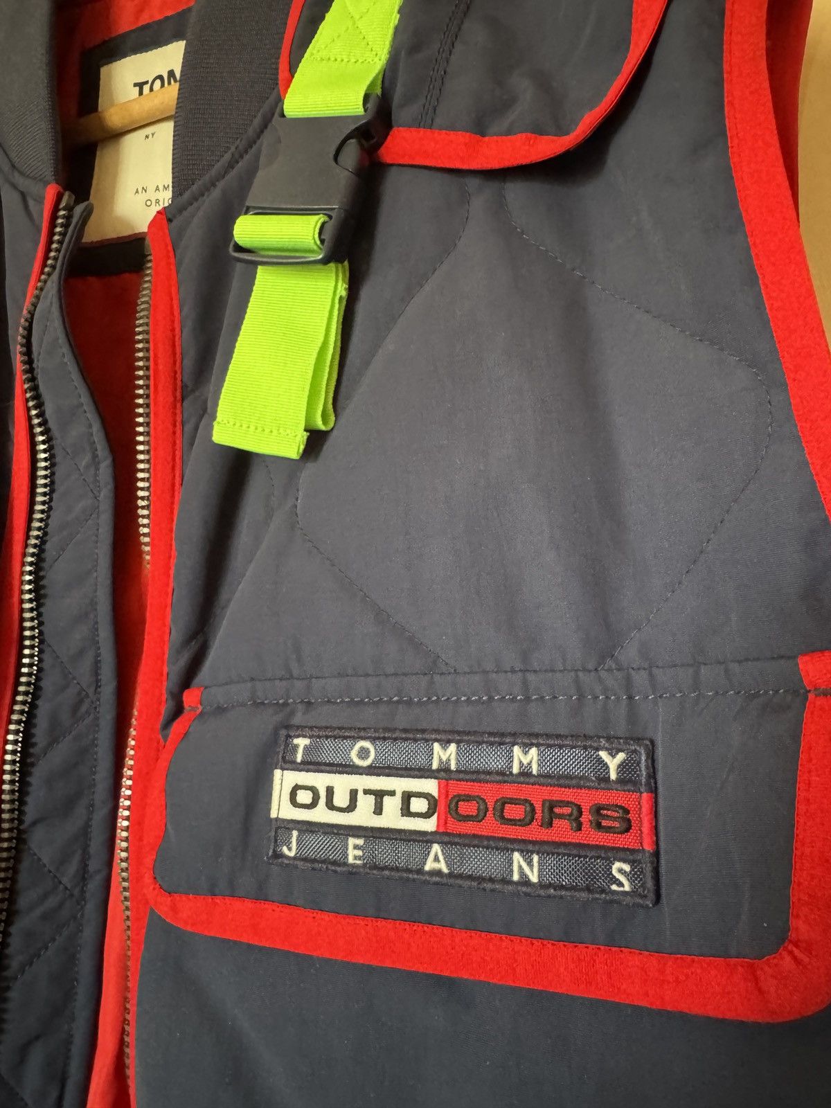 Tommy Jeans Tommy Jeans Technical Vest SAMPLE – Drop #11 – Rare Size US M / EU 48-50 / 2 - 5 Thumbnail