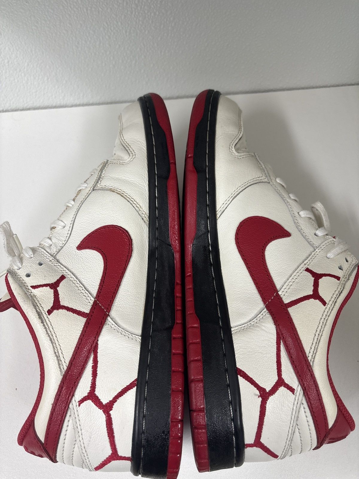 Nike WORLD AIDS DAY DUNKS Size US 11 / EU 44 - 6 Thumbnail
