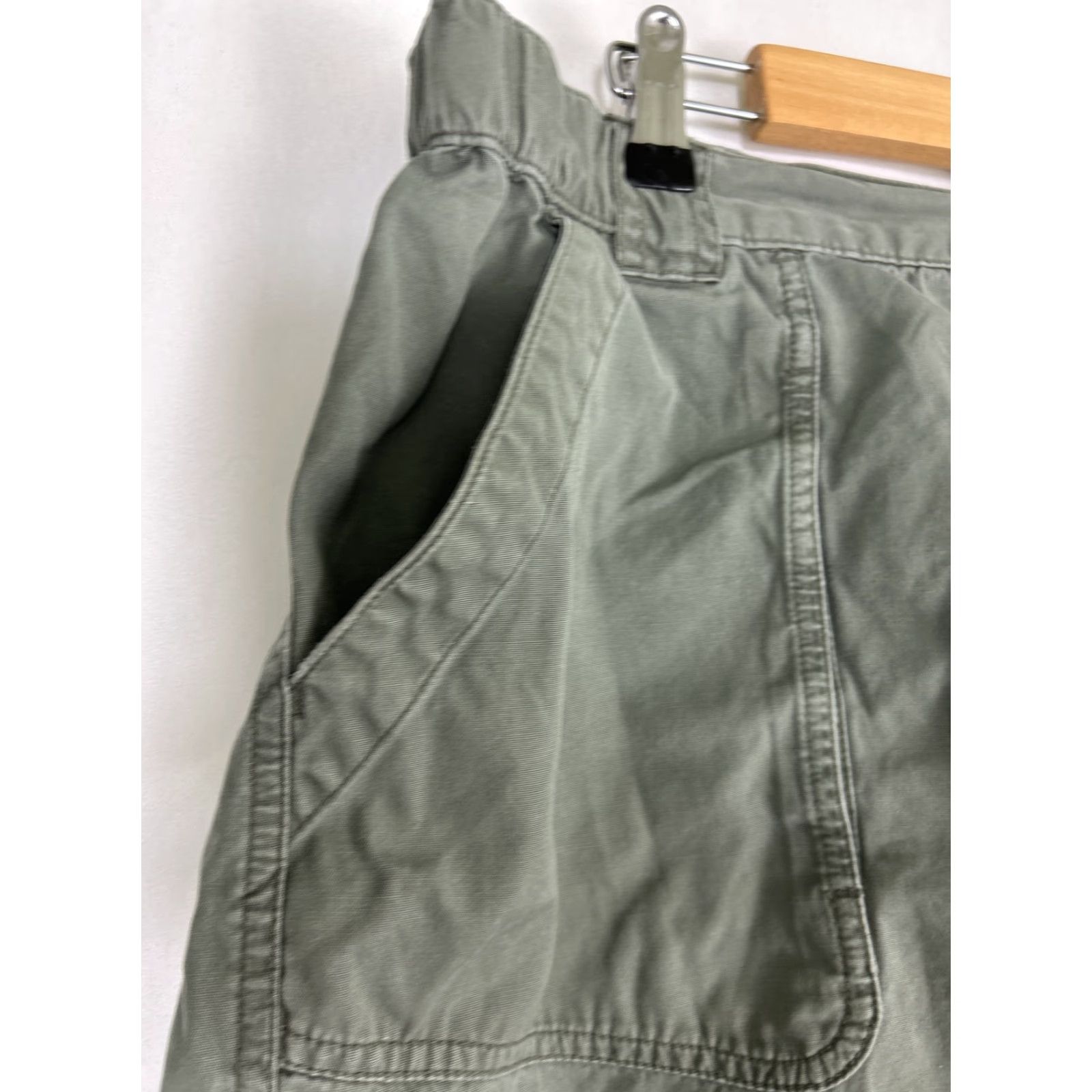 Vintage **Woolrich Light Olive Elastic Waist 38 Regular Fit Cargo Shorts** User: **Light Olive Woolrich Elastic Waist 38 Regular Fit Cargo Shorts** Size US 38 / EU 54 - 3 Thumbnail