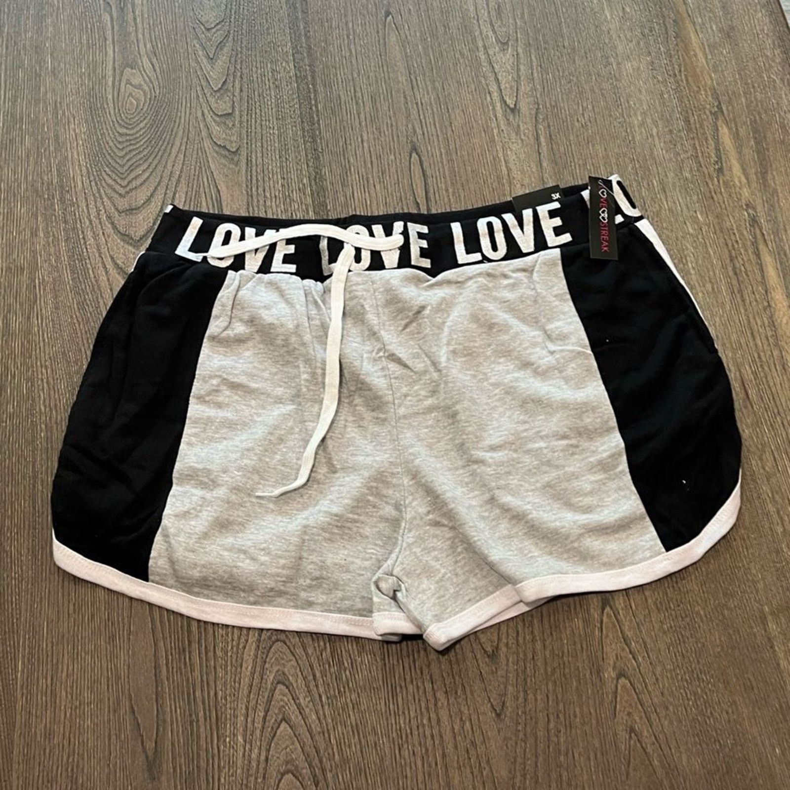 Vintage NWT Love Streak Womens Cotton Track Gym Shorts Size 3X Size 42" / US 20 - 1 Thumbnail