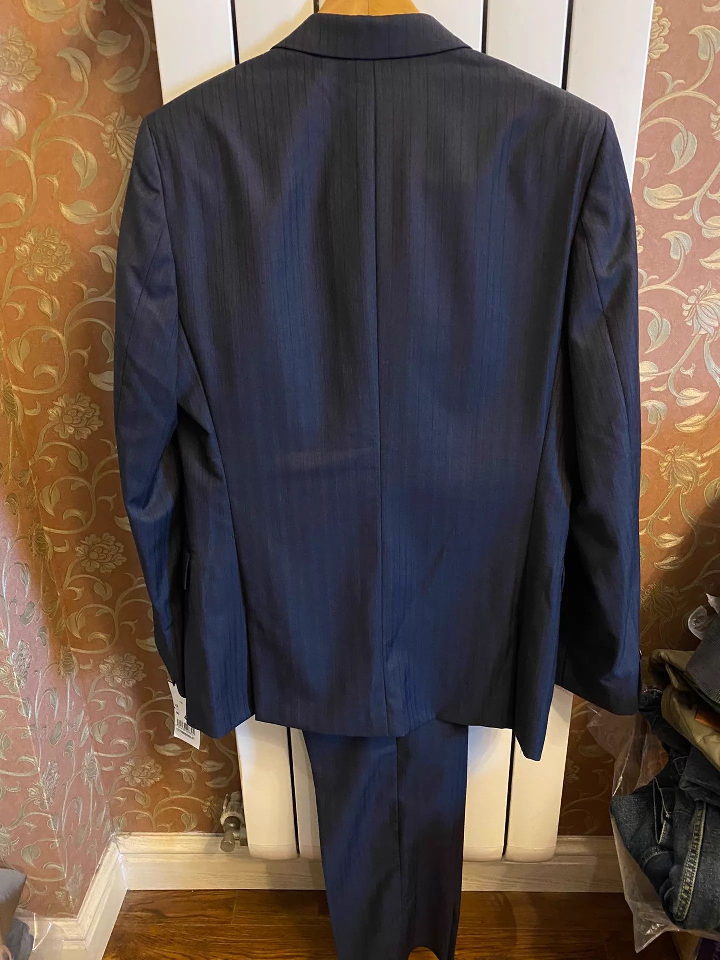 Givenchy Givenchy French 100% Wool Suit 48 Size 48R - 2 Thumbnail