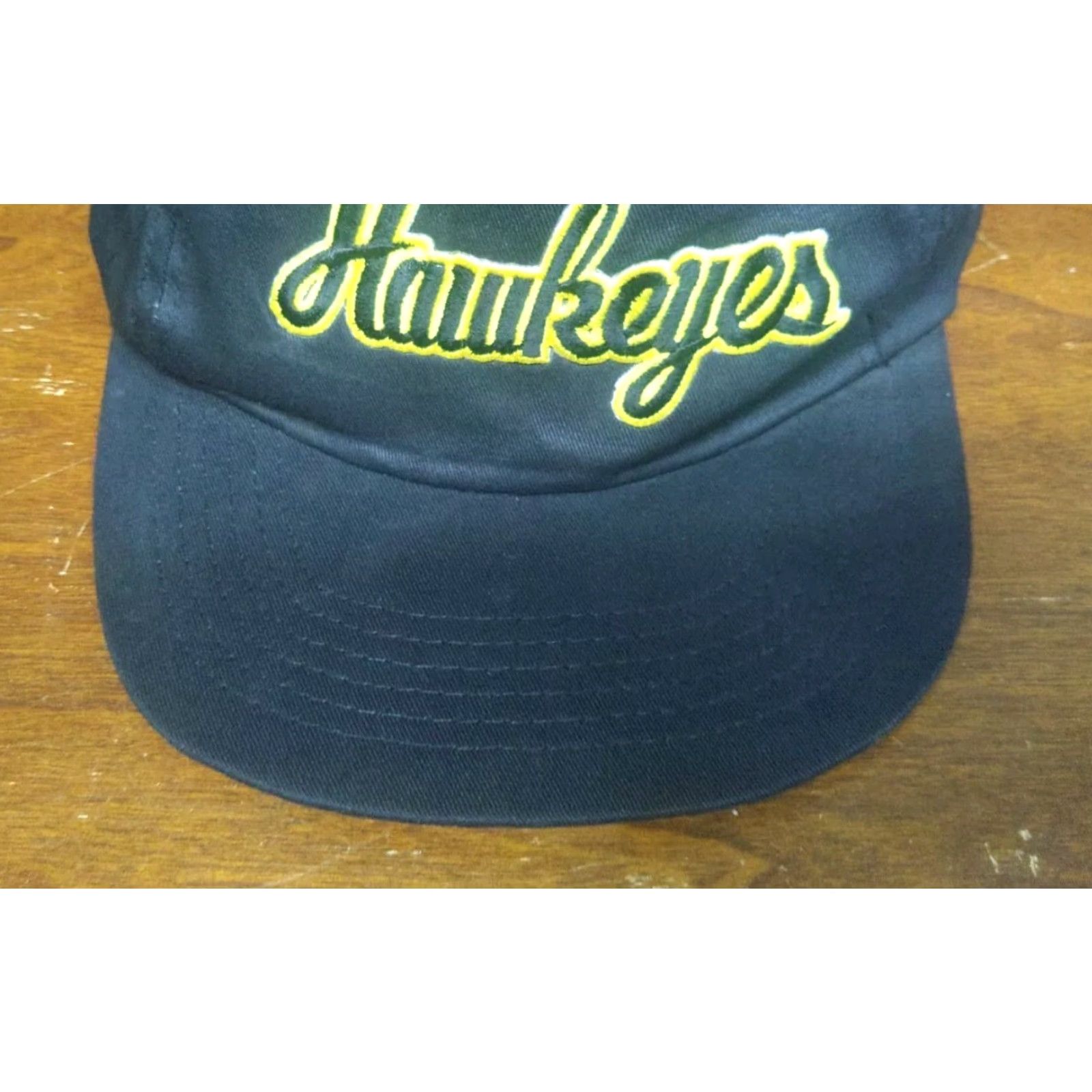 Vintage VINTAGE Universal Hawkeyes Cap Hat Snapback Black Yellow Adjustable Canvas College Men Boys Mens Size ONE SIZE - 3 Thumbnail