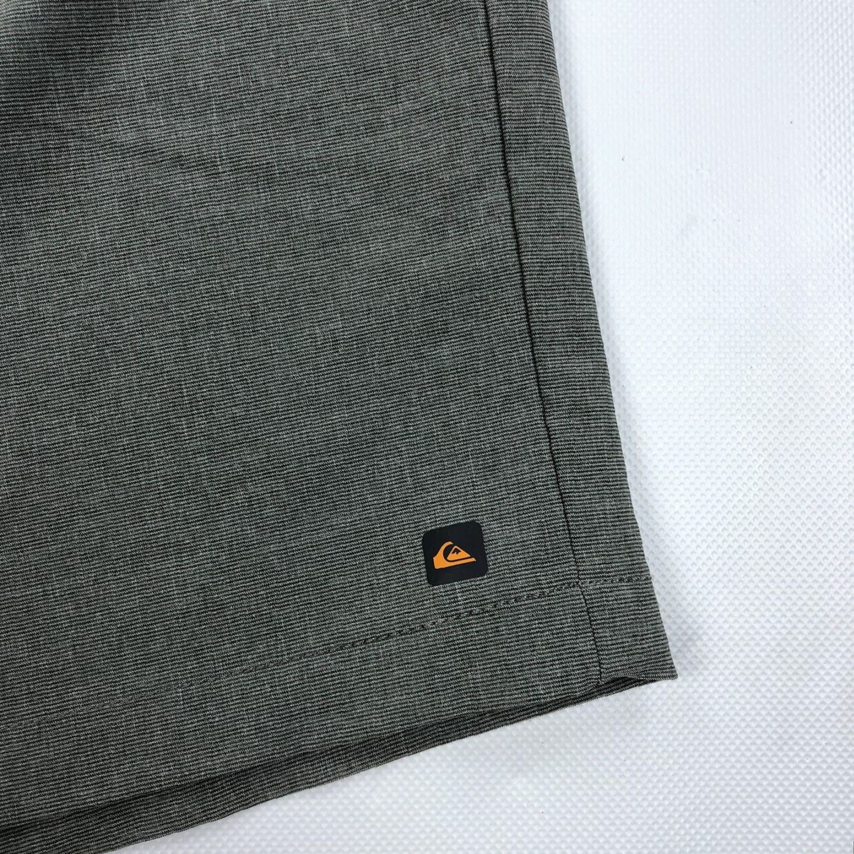 Quiksilver Quiksilver Waterman Collection Men's 34 Grey Elastic Drawstring Shorts Size US 34 / EU 50 - 4 Thumbnail