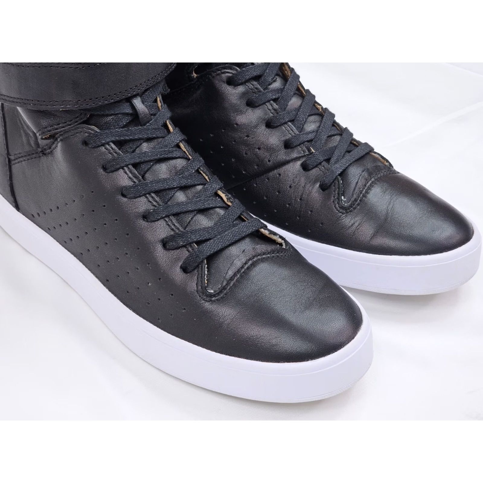 Lacoste Lacoste Tamora Hi Leather Sneakers Women 7.5 Lace Up Ankle Hook Loop Strap EUC Size US 8 / IT 38 - 4 Thumbnail